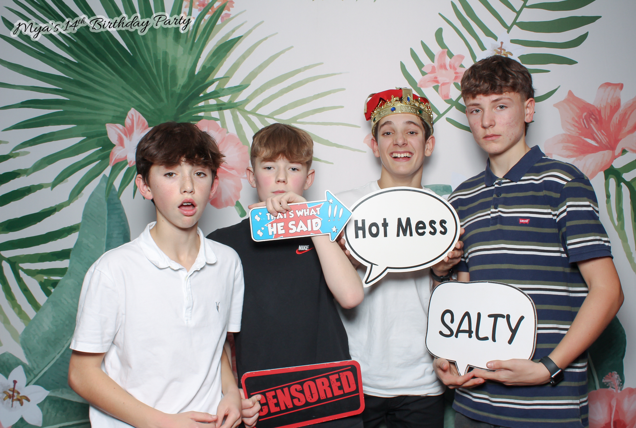 Mya's 14th Birthday | View more photos from the event at gallery.freshbooths.com/u/FreshBooths/Myas-14th-Birthday