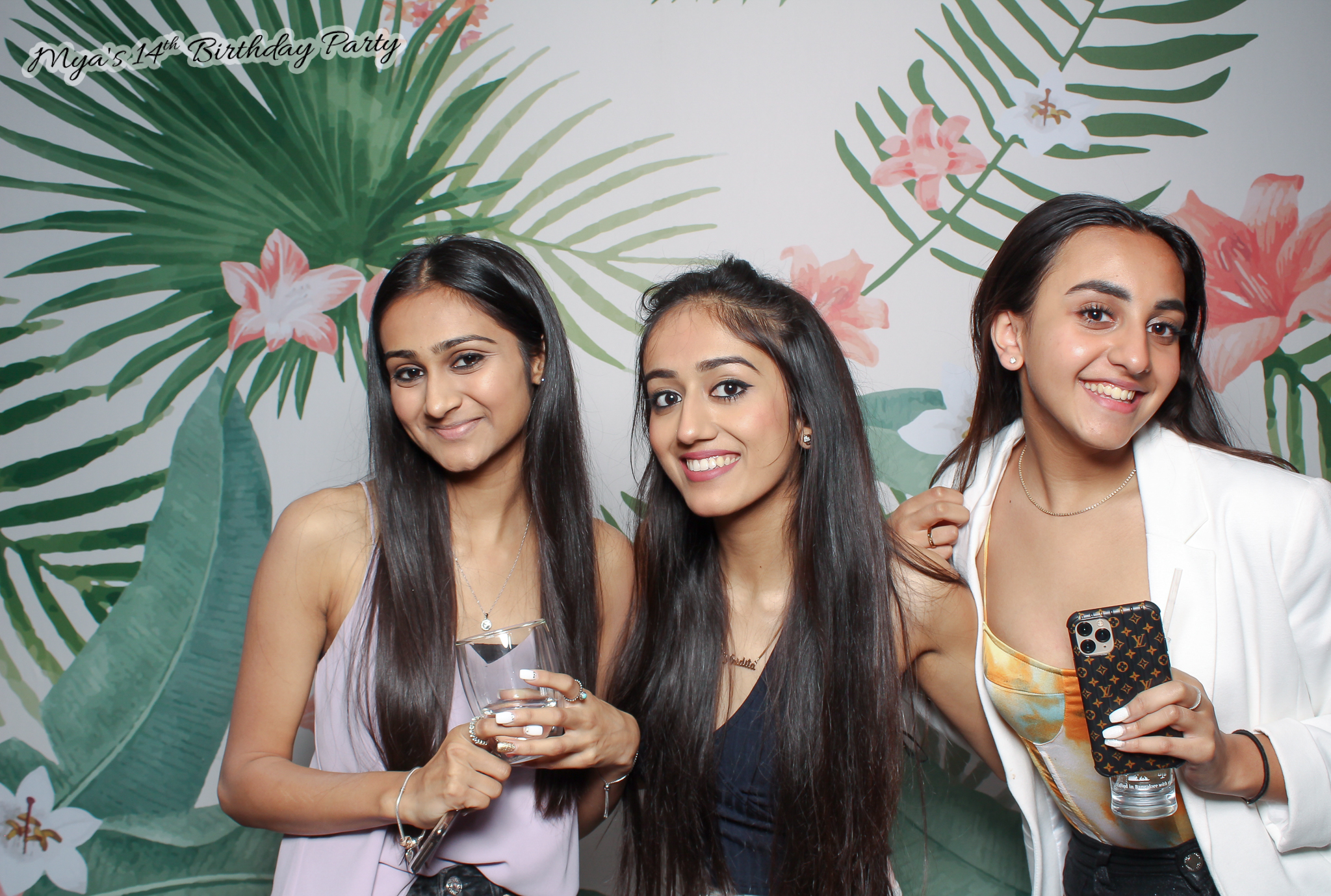 Mya's 14th Birthday | View more photos from the event at gallery.freshbooths.com/u/FreshBooths/Myas-14th-Birthday
