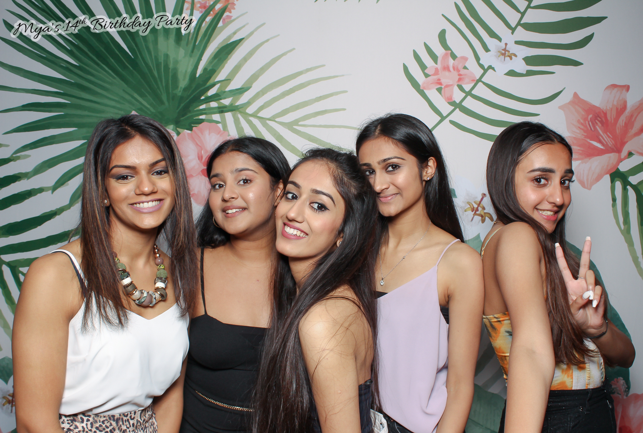 Mya's 14th Birthday | View more photos from the event at gallery.freshbooths.com/u/FreshBooths/Myas-14th-Birthday