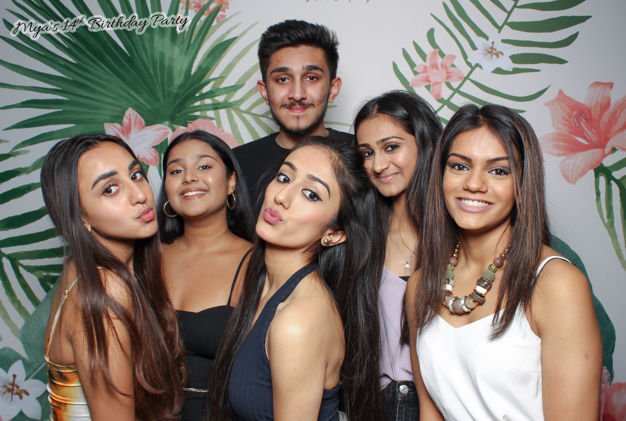 Mya's 14th Birthday | View more photos from the event at gallery.freshbooths.com/u/FreshBooths/Myas-14th-Birthday