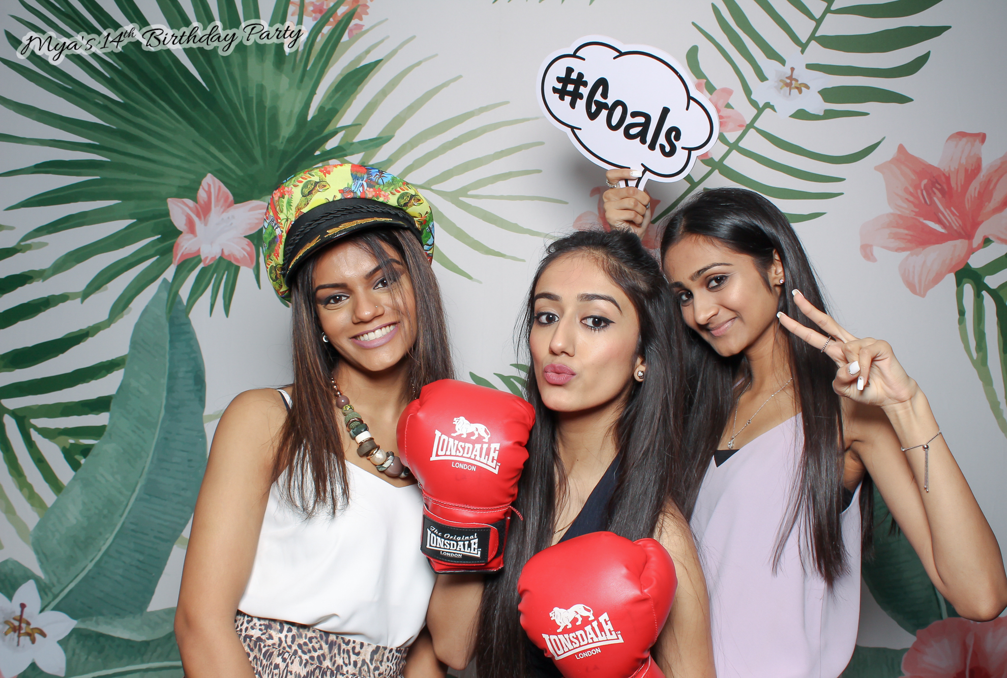 Mya's 14th Birthday | View more photos from the event at gallery.freshbooths.com/u/FreshBooths/Myas-14th-Birthday