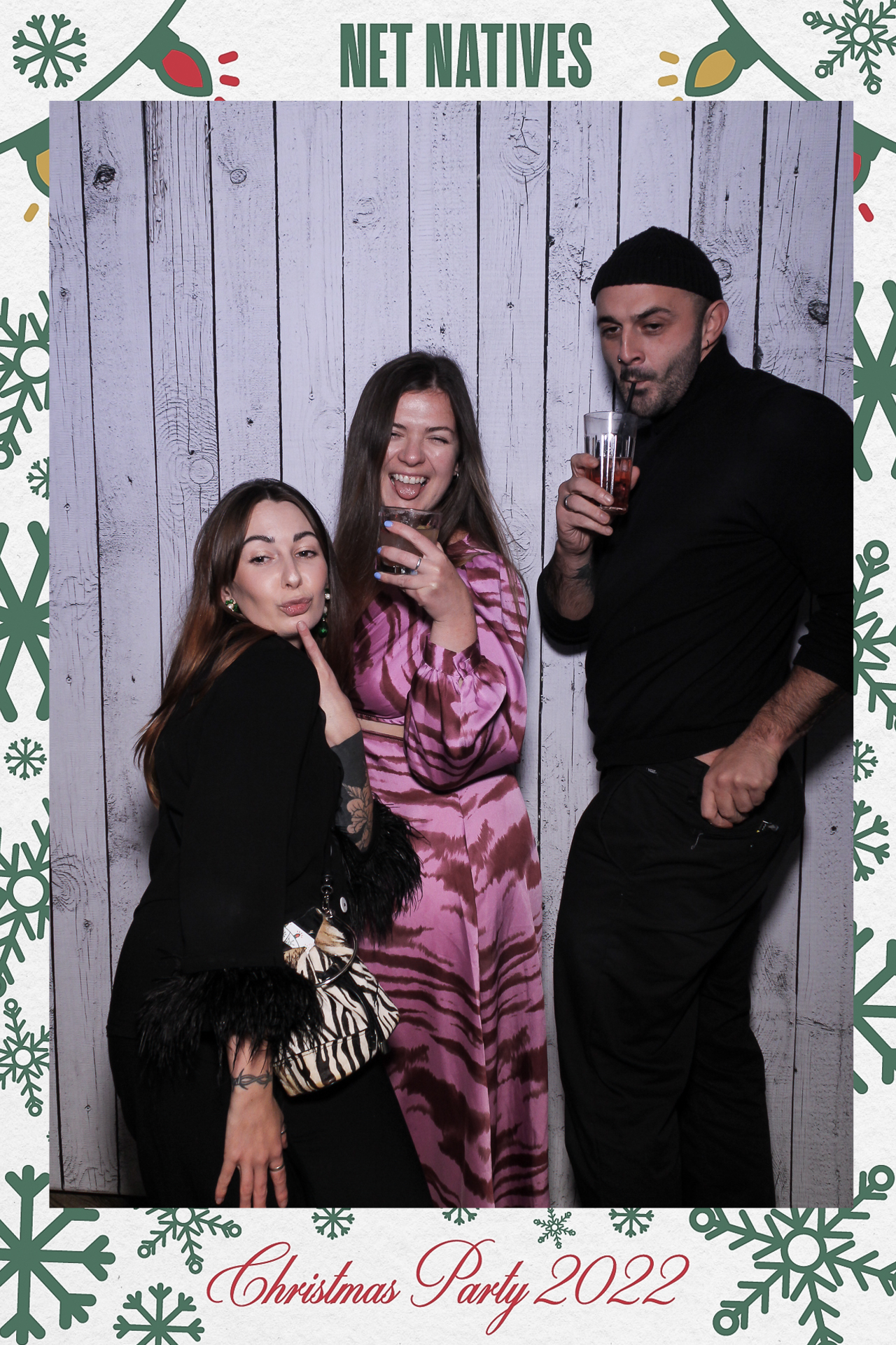 Net Natives - Selfie Mirror | View more photos from the event at gallery.freshbooths.com/u/FreshBooths/Net-Natives-Selfie-Mirror