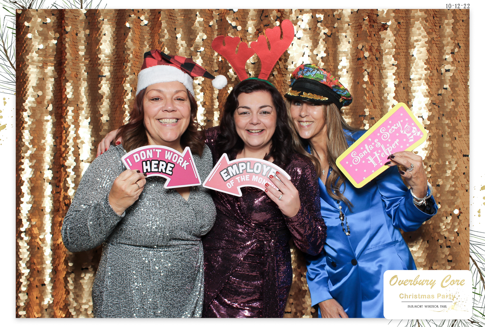 Overbury Core Christmas Party 2022 | View more photos from the event at gallery.freshbooths.com/u/FreshBooths/Overbury-Core-Christmas-Party-2022