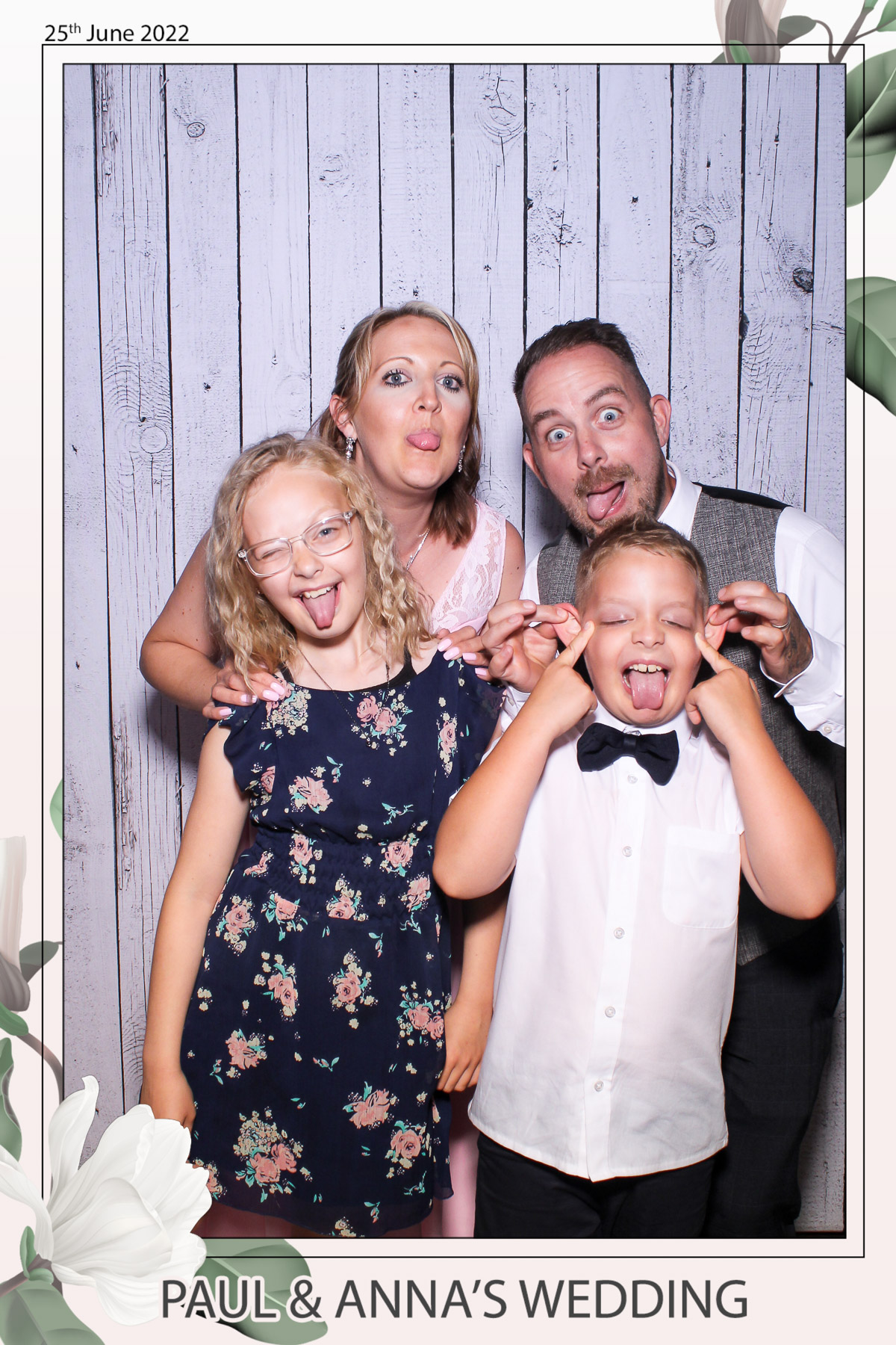 Paul & Anna's Wedding - Selfie Mirror | View more photos from the event at gallery.freshbooths.com/u/FreshBooths/Paul-Annas-Wedding-Selfie-Mirror