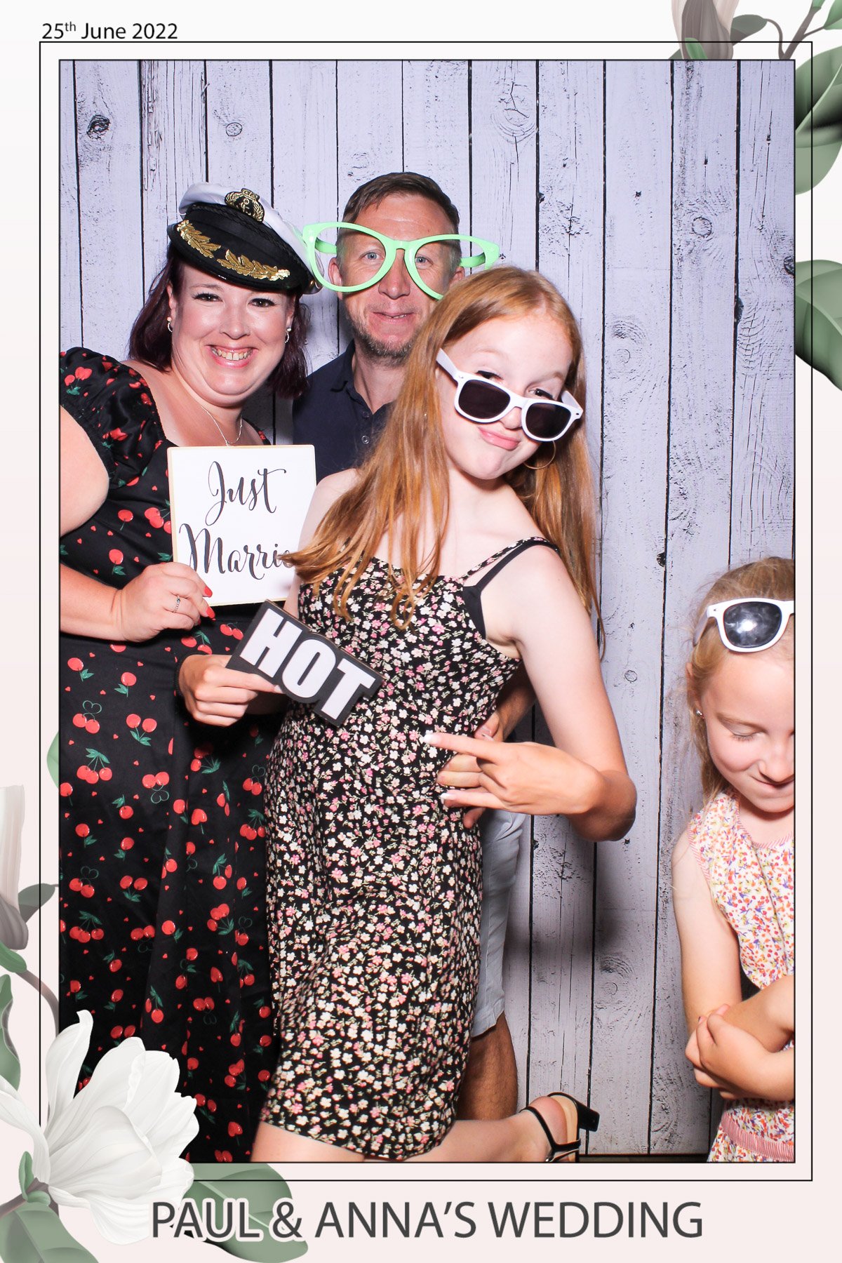 Paul & Anna's Wedding - Selfie Mirror | View more photos from the event at gallery.freshbooths.com/u/FreshBooths/Paul-Annas-Wedding-Selfie-Mirror