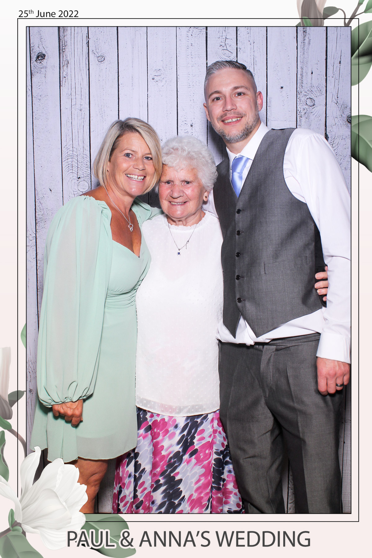 Paul & Anna's Wedding - Selfie Mirror | View more photos from the event at gallery.freshbooths.com/u/FreshBooths/Paul-Annas-Wedding-Selfie-Mirror