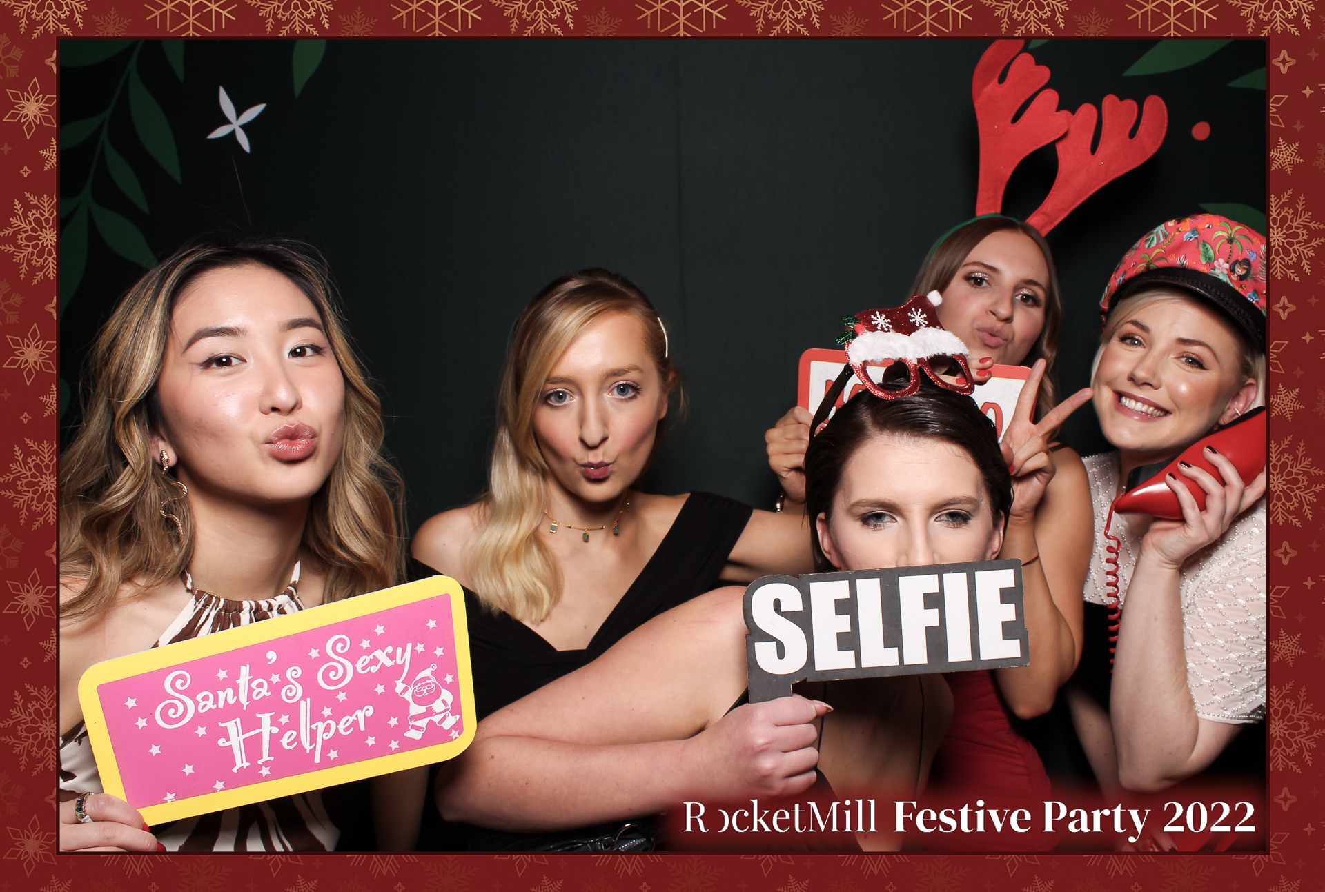 RocketMill Festive Party 2022 | View more photos from the event at gallery.freshbooths.com/u/FreshBooths/RocketMill-Festive-Party-2022