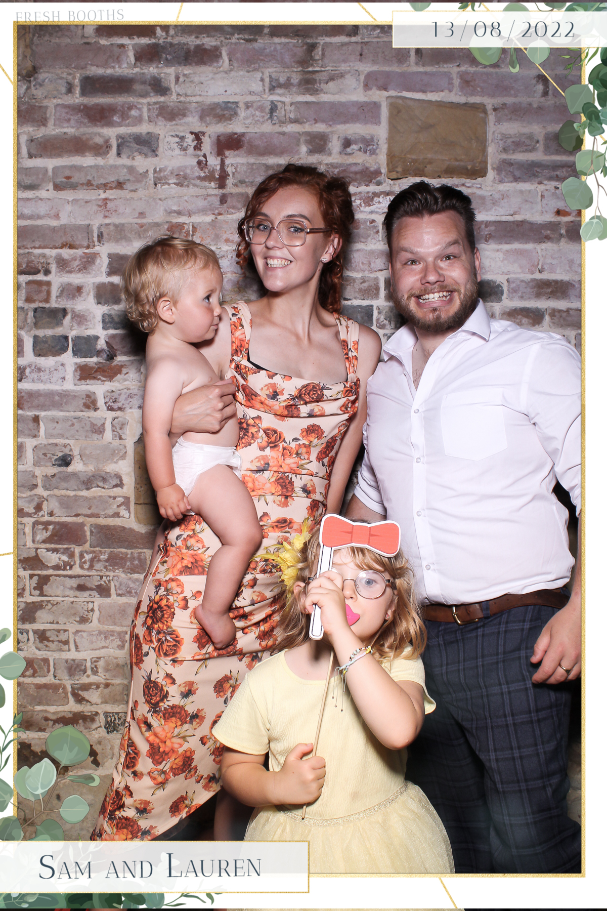 Sam & Lauren- Selfie Mirror | View more photos from the event at gallery.freshbooths.com/u/FreshBooths/Sam-Lauren-Selfie-Mirror