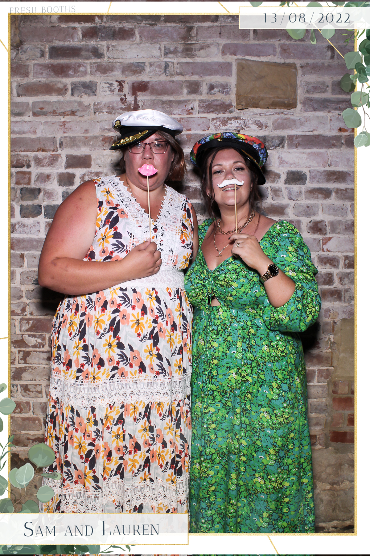 Sam & Lauren- Selfie Mirror | View more photos from the event at gallery.freshbooths.com/u/FreshBooths/Sam-Lauren-Selfie-Mirror