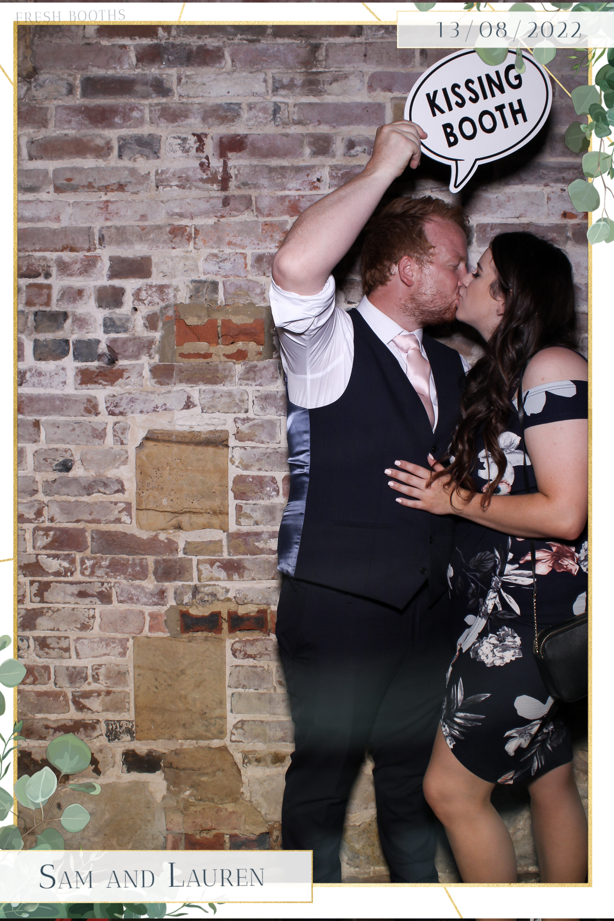 Sam & Lauren- Selfie Mirror | View more photos from the event at gallery.freshbooths.com/u/FreshBooths/Sam-Lauren-Selfie-Mirror