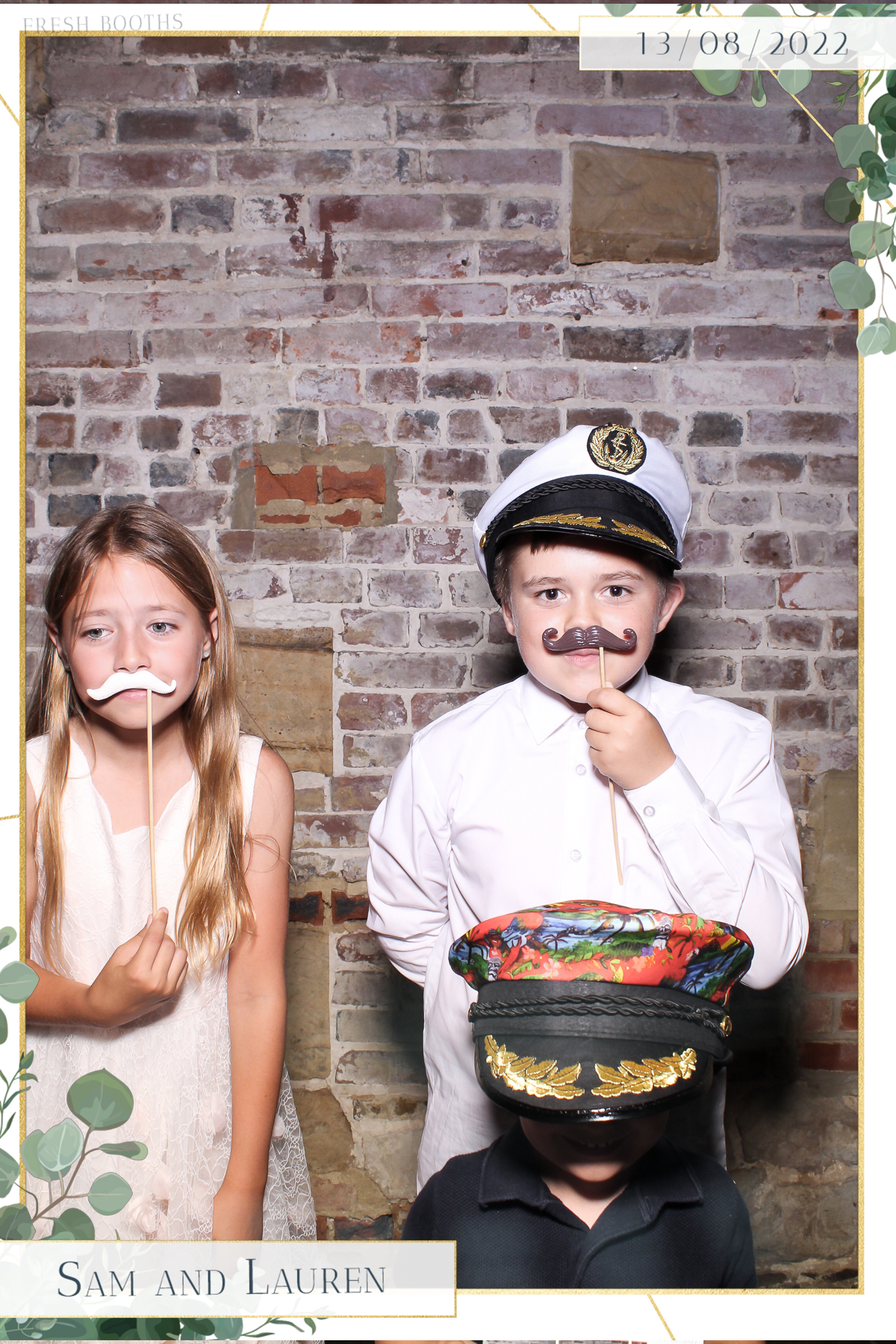 Sam & Lauren- Selfie Mirror | View more photos from the event at gallery.freshbooths.com/u/FreshBooths/Sam-Lauren-Selfie-Mirror