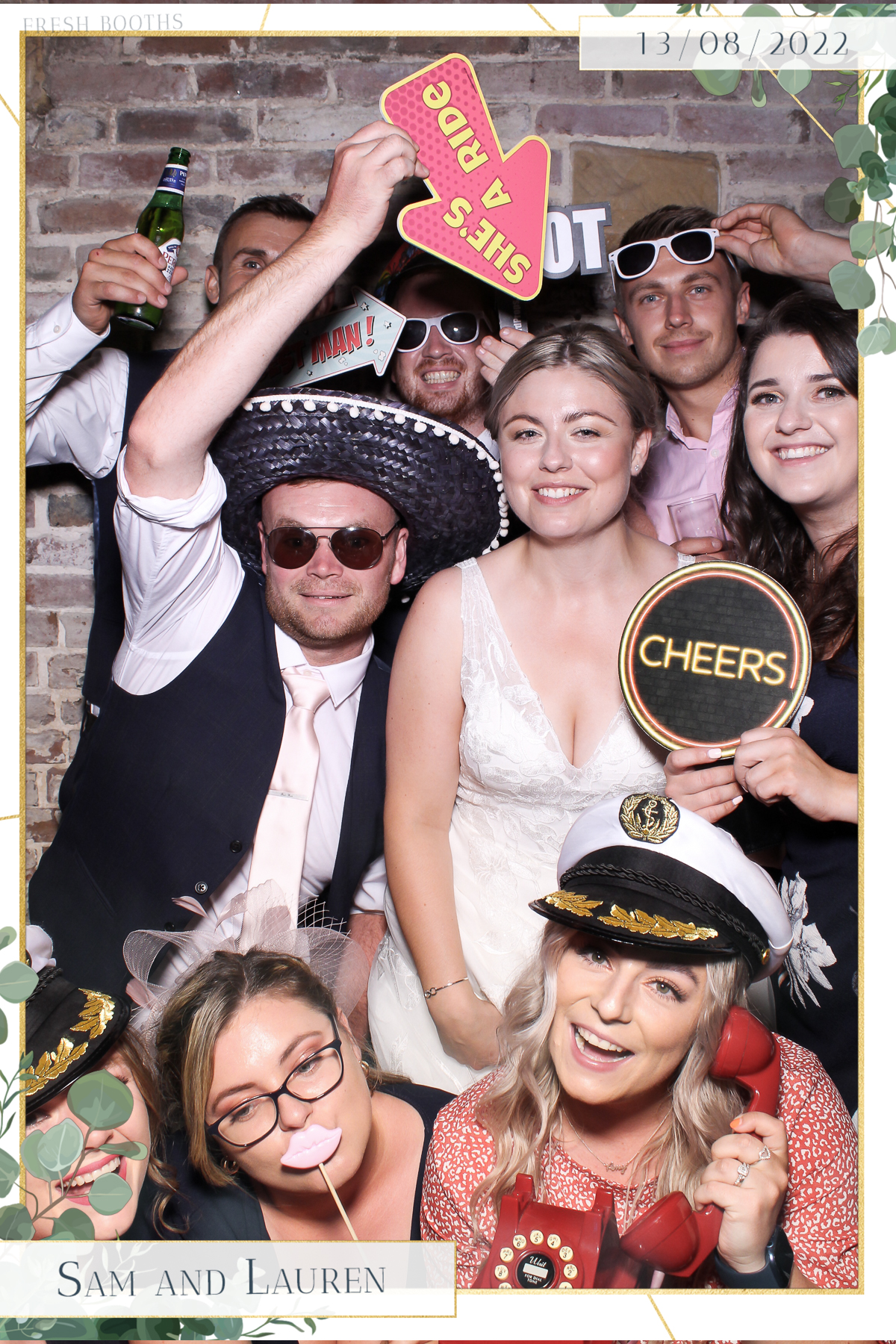 Sam & Lauren- Selfie Mirror | View more photos from the event at gallery.freshbooths.com/u/FreshBooths/Sam-Lauren-Selfie-Mirror