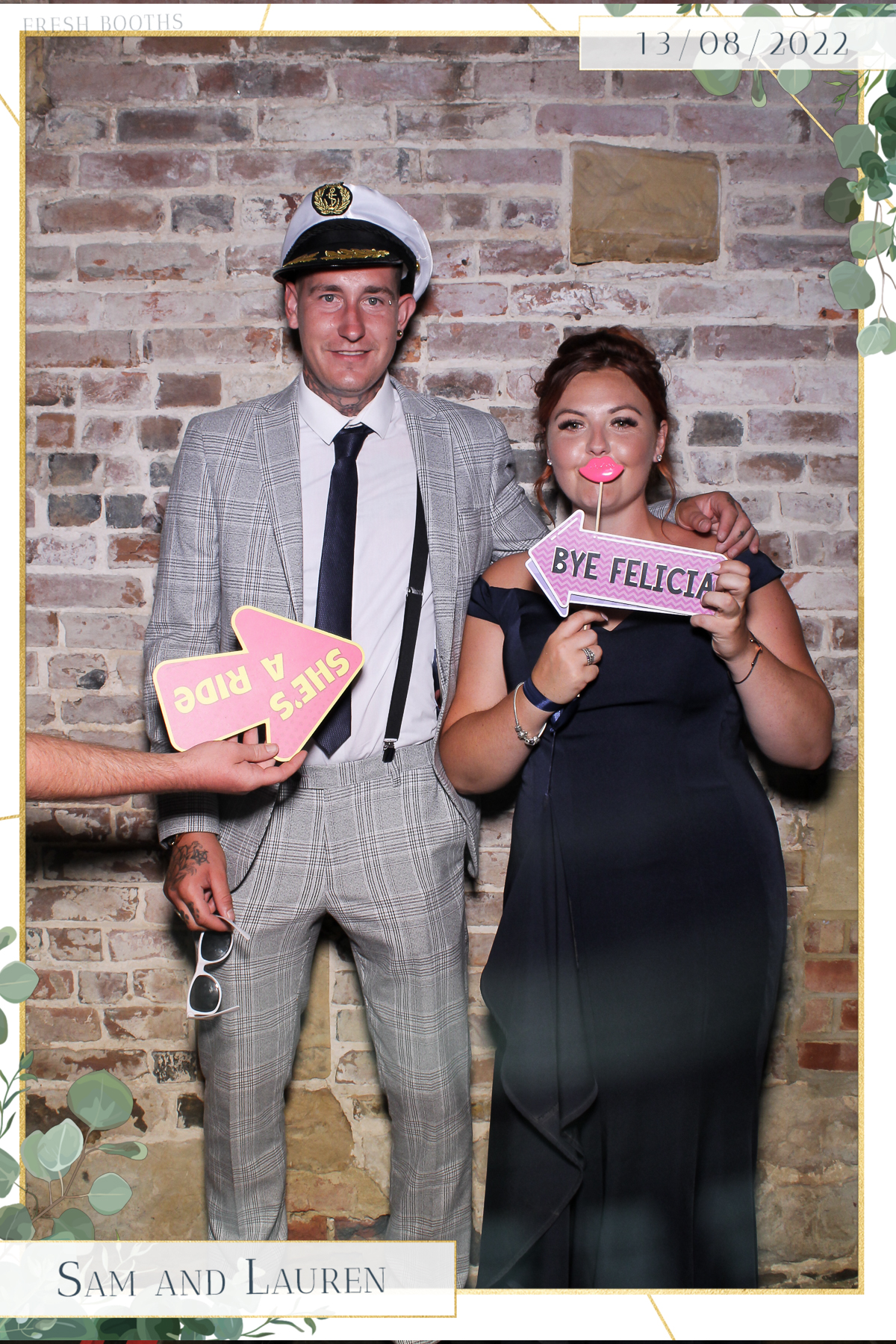 Sam & Lauren- Selfie Mirror | View more photos from the event at gallery.freshbooths.com/u/FreshBooths/Sam-Lauren-Selfie-Mirror
