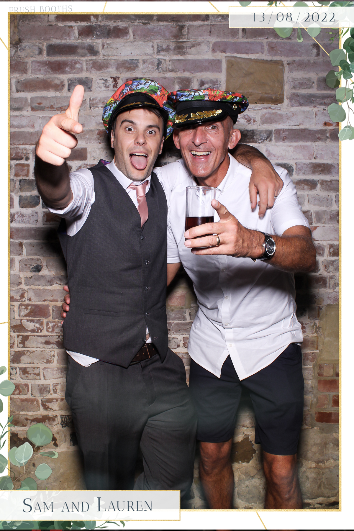 Sam & Lauren- Selfie Mirror | View more photos from the event at gallery.freshbooths.com/u/FreshBooths/Sam-Lauren-Selfie-Mirror
