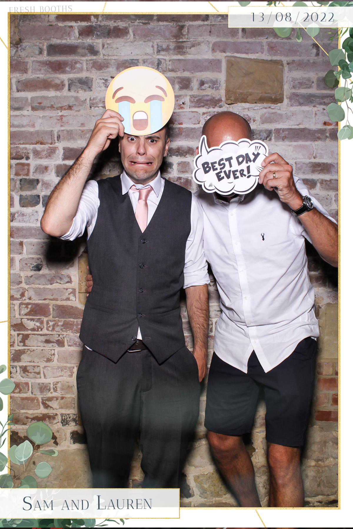 Sam & Lauren- Selfie Mirror | View more photos from the event at gallery.freshbooths.com/u/FreshBooths/Sam-Lauren-Selfie-Mirror