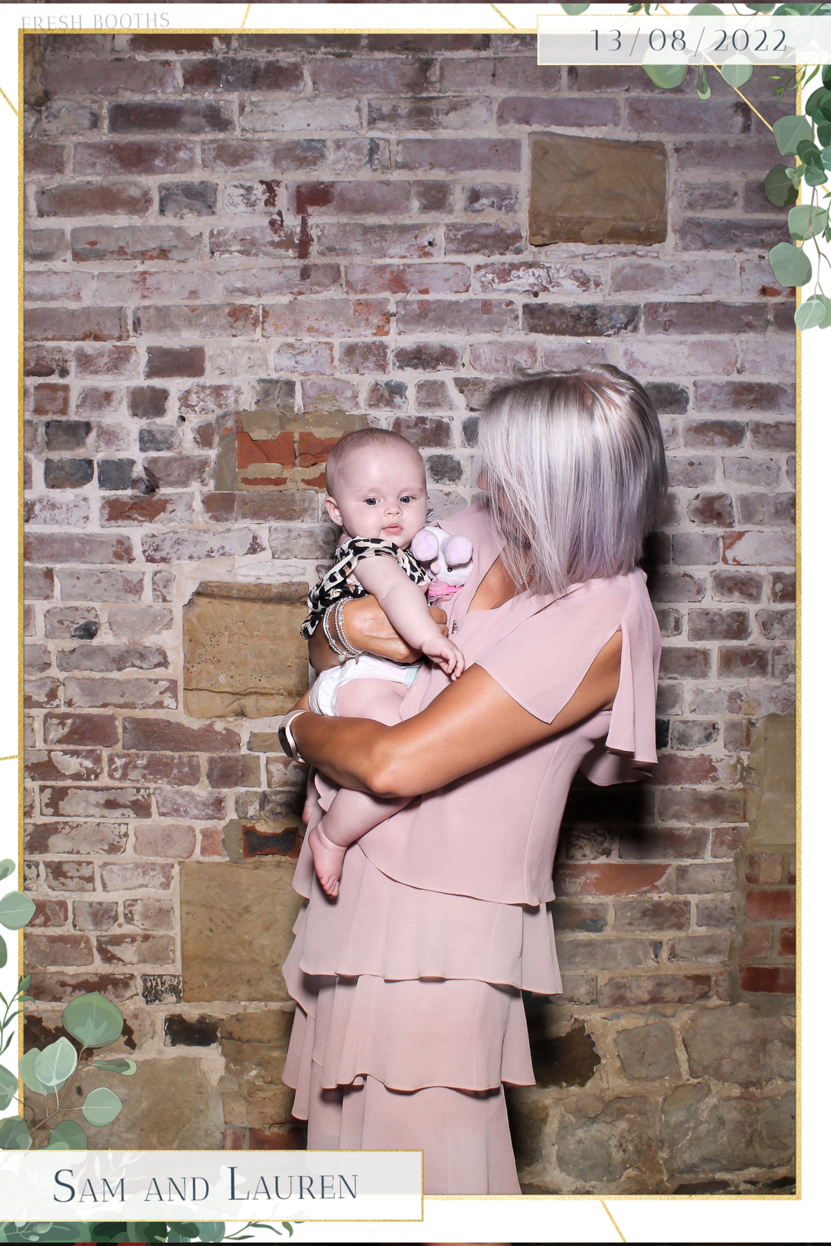 Sam & Lauren- Selfie Mirror | View more photos from the event at gallery.freshbooths.com/u/FreshBooths/Sam-Lauren-Selfie-Mirror