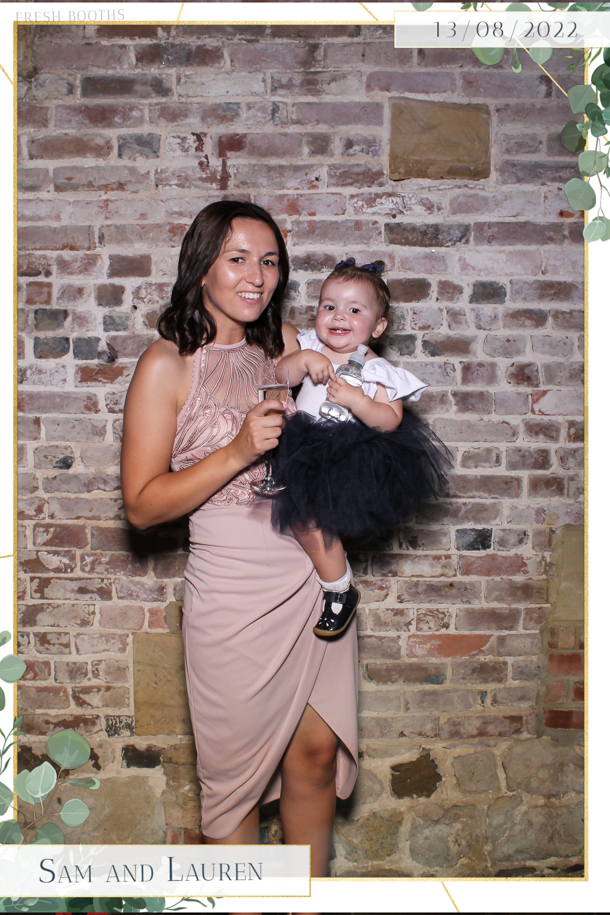 Sam & Lauren- Selfie Mirror | View more photos from the event at gallery.freshbooths.com/u/FreshBooths/Sam-Lauren-Selfie-Mirror