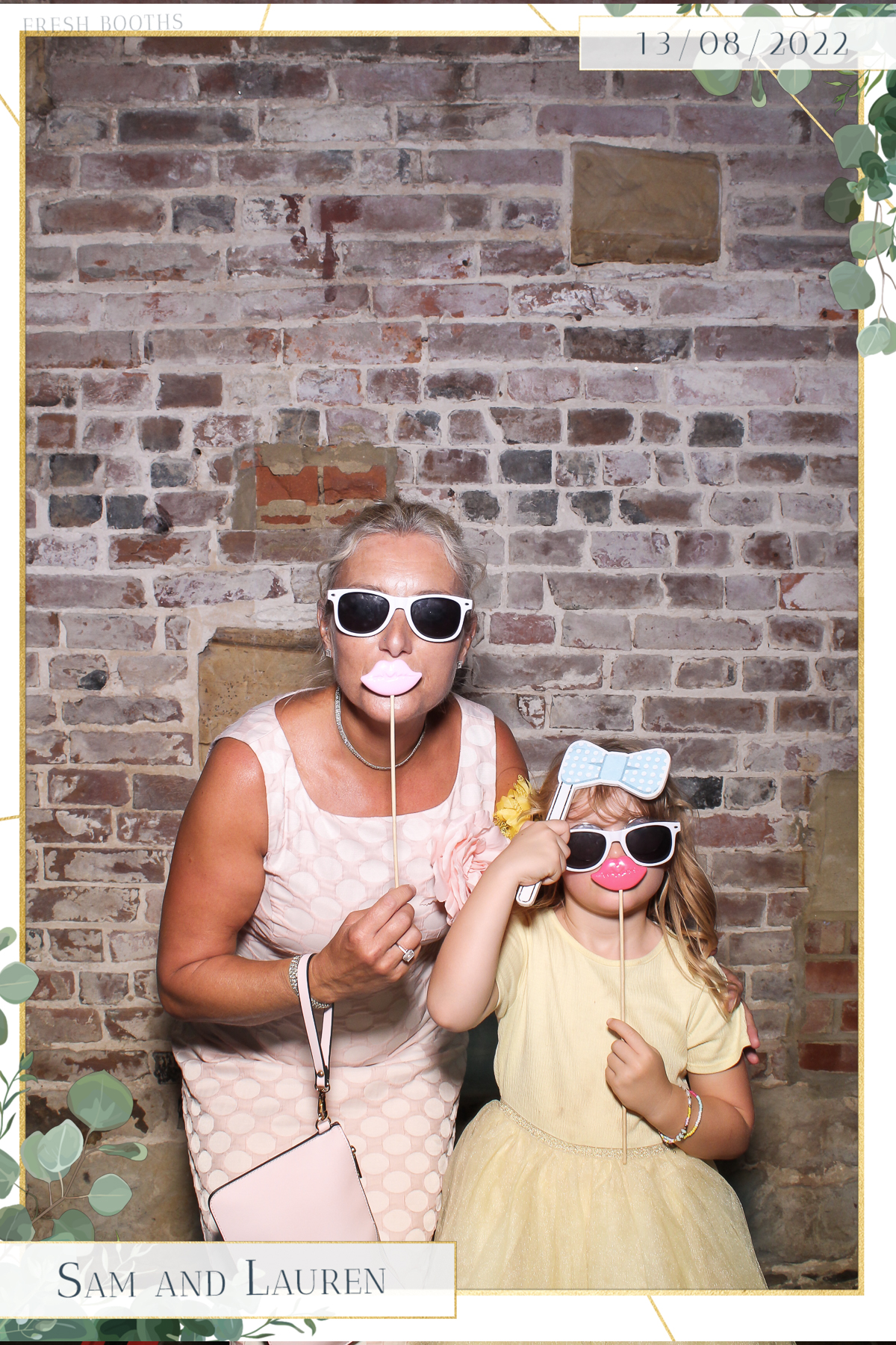 Sam & Lauren- Selfie Mirror | View more photos from the event at gallery.freshbooths.com/u/FreshBooths/Sam-Lauren-Selfie-Mirror