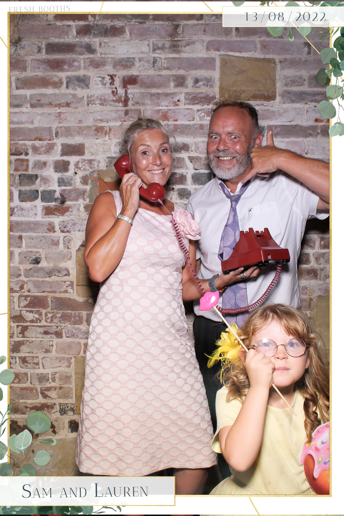 Sam & Lauren- Selfie Mirror | View more photos from the event at gallery.freshbooths.com/u/FreshBooths/Sam-Lauren-Selfie-Mirror