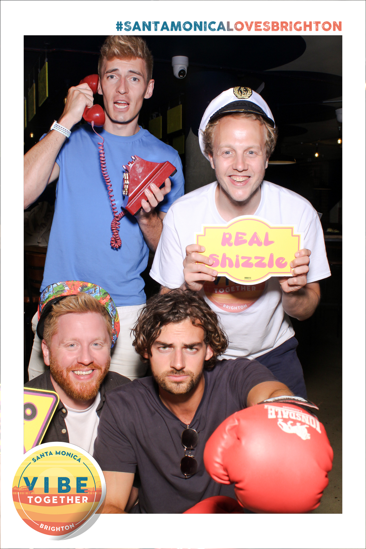 SantaMonica x Brighton - Selfie Mirror | View more photos from the event at gallery.freshbooths.com/u/FreshBooths/SantaMonica-x-Brighton-Selfie-Mirror