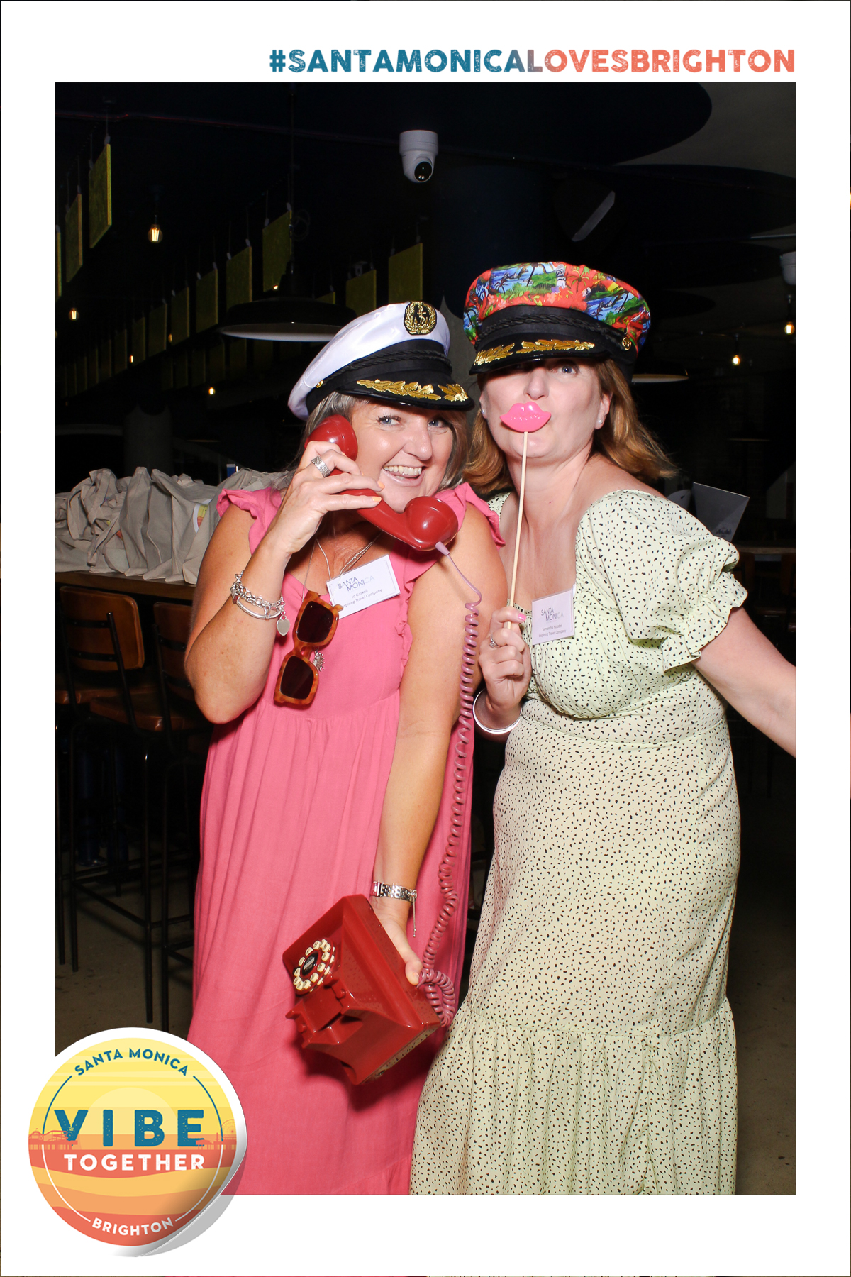 SantaMonica x Brighton - Selfie Mirror | View more photos from the event at gallery.freshbooths.com/u/FreshBooths/SantaMonica-x-Brighton-Selfie-Mirror