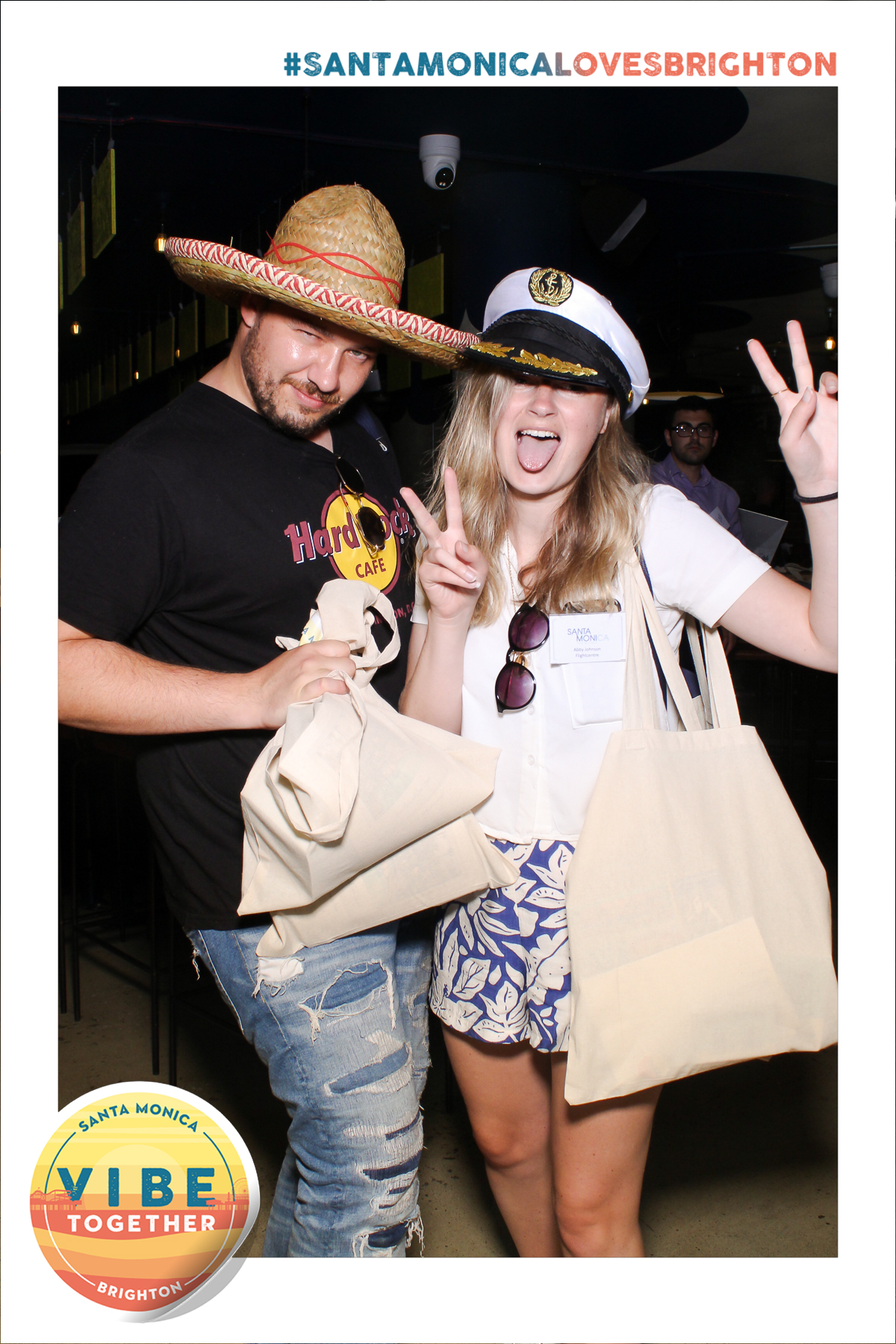 SantaMonica x Brighton - Selfie Mirror | View more photos from the event at gallery.freshbooths.com/u/FreshBooths/SantaMonica-x-Brighton-Selfie-Mirror