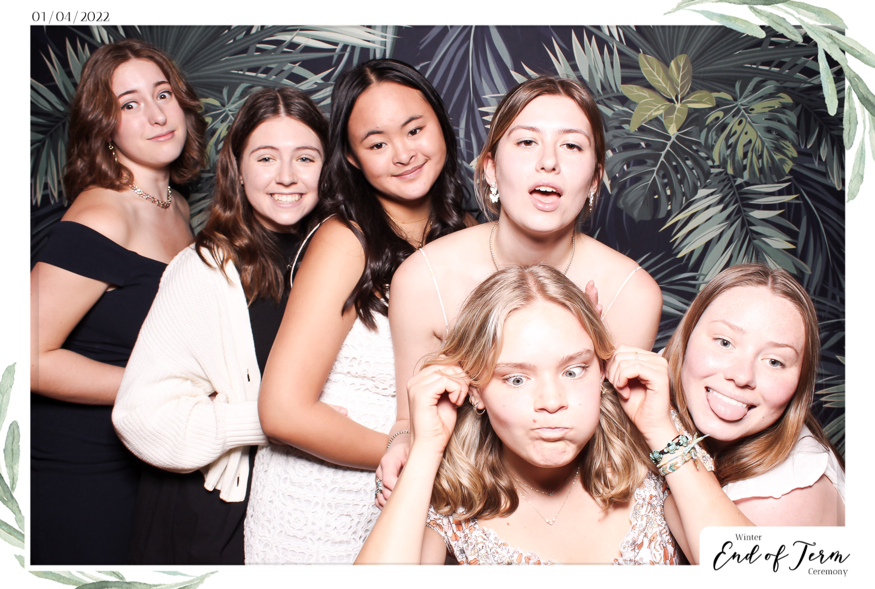 Winter End of Term Ceremony - Classic Open Booth | View more photos from the event at gallery.freshbooths.com/u/FreshBooths/Winter-End-of-Term-Ceremony-Classic-Open-Booth-0