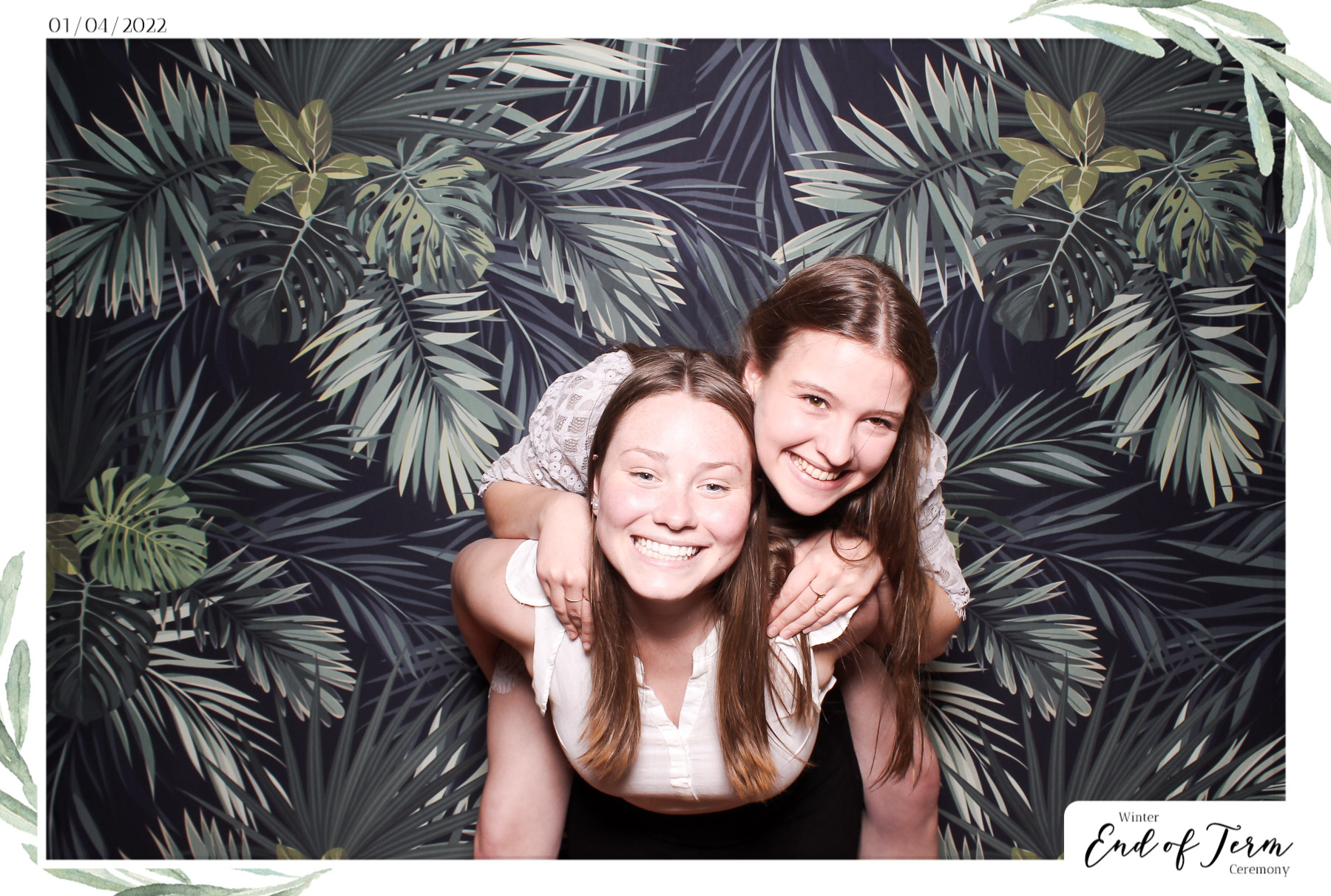 Winter End of Term Ceremony - Classic Open Booth | View more photos from the event at gallery.freshbooths.com/u/FreshBooths/Winter-End-of-Term-Ceremony-Classic-Open-Booth-0