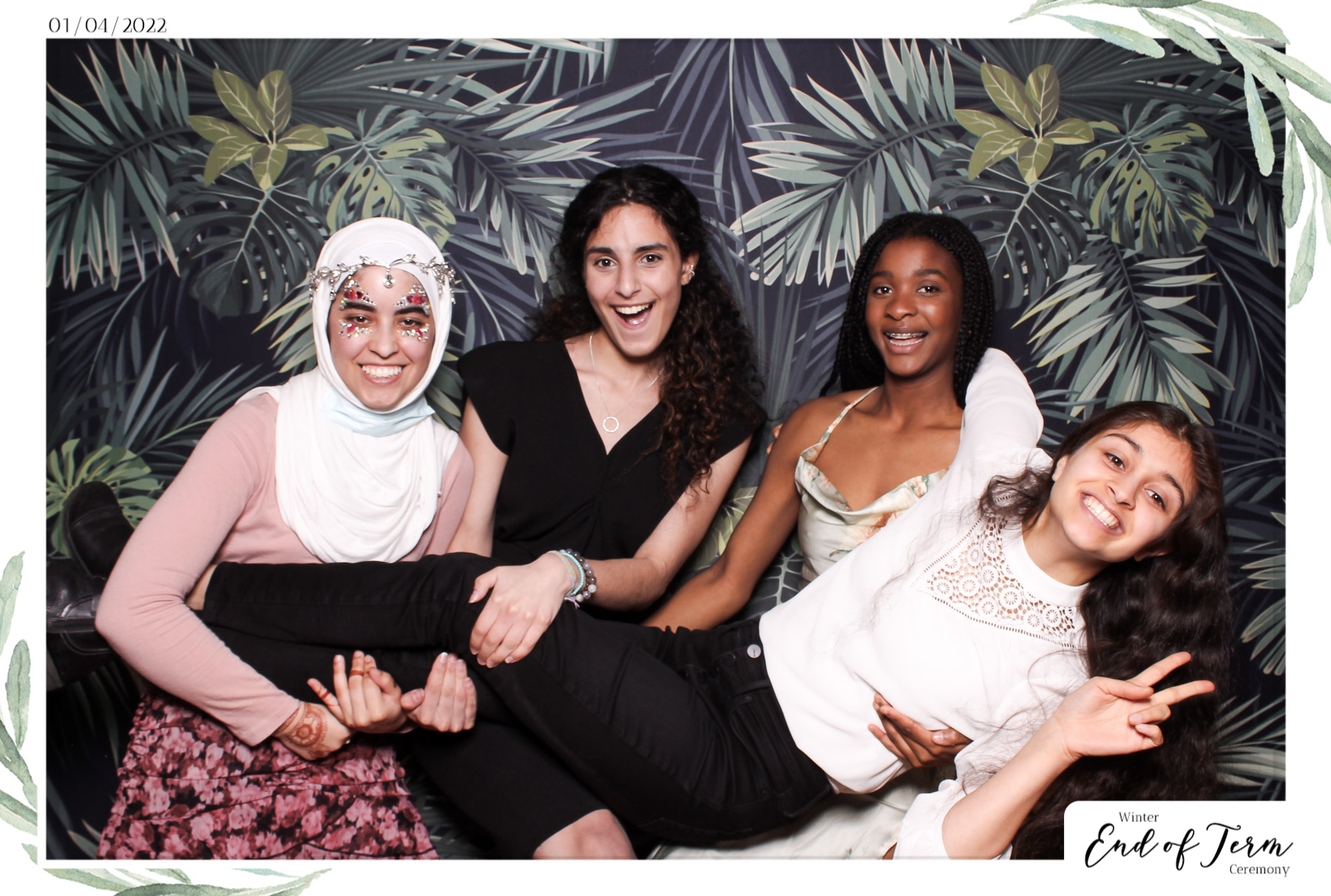Winter End of Term Ceremony - Classic Open Booth | View more photos from the event at gallery.freshbooths.com/u/FreshBooths/Winter-End-of-Term-Ceremony-Classic-Open-Booth-0