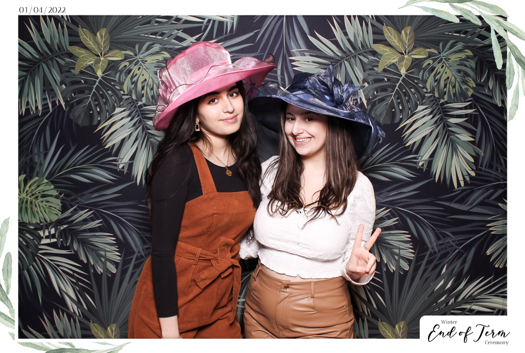 Winter End of Term Ceremony - Classic Open Booth | View more photos from the event at gallery.freshbooths.com/u/FreshBooths/Winter-End-of-Term-Ceremony-Classic-Open-Booth-0