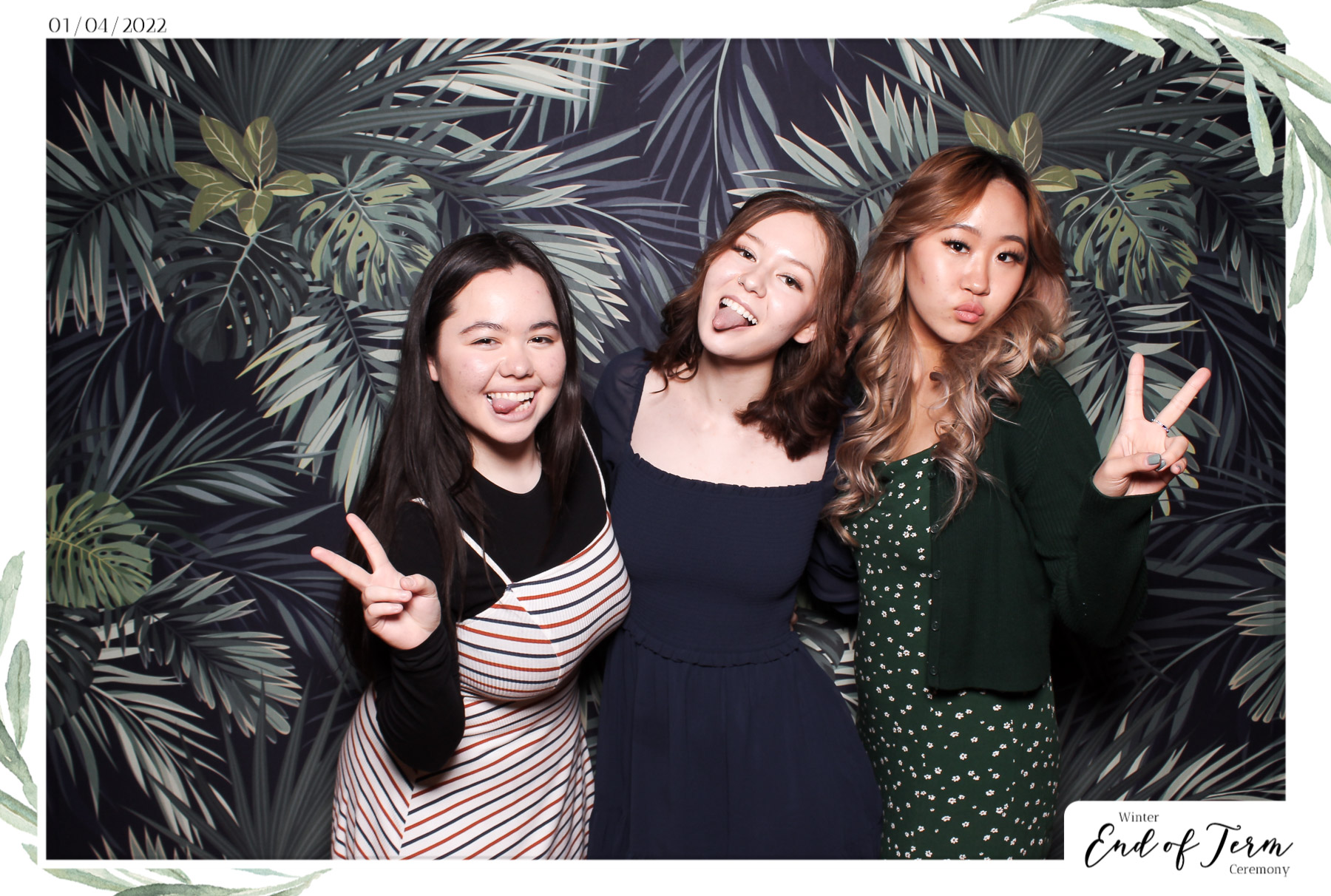 Winter End of Term Ceremony - Classic Open Booth | View more photos from the event at gallery.freshbooths.com/u/FreshBooths/Winter-End-of-Term-Ceremony-Classic-Open-Booth-0