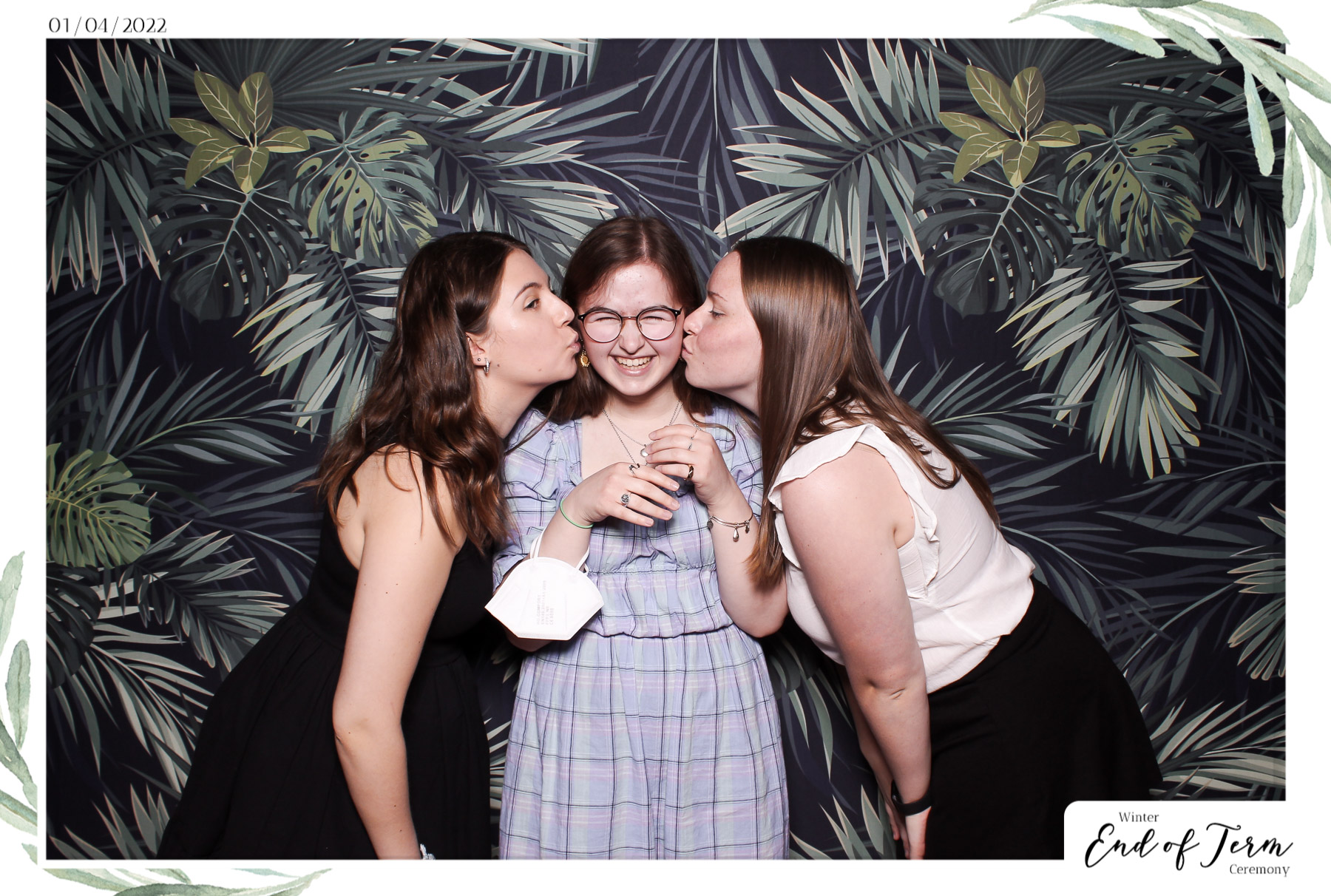 Winter End of Term Ceremony - Classic Open Booth | View more photos from the event at gallery.freshbooths.com/u/FreshBooths/Winter-End-of-Term-Ceremony-Classic-Open-Booth-0