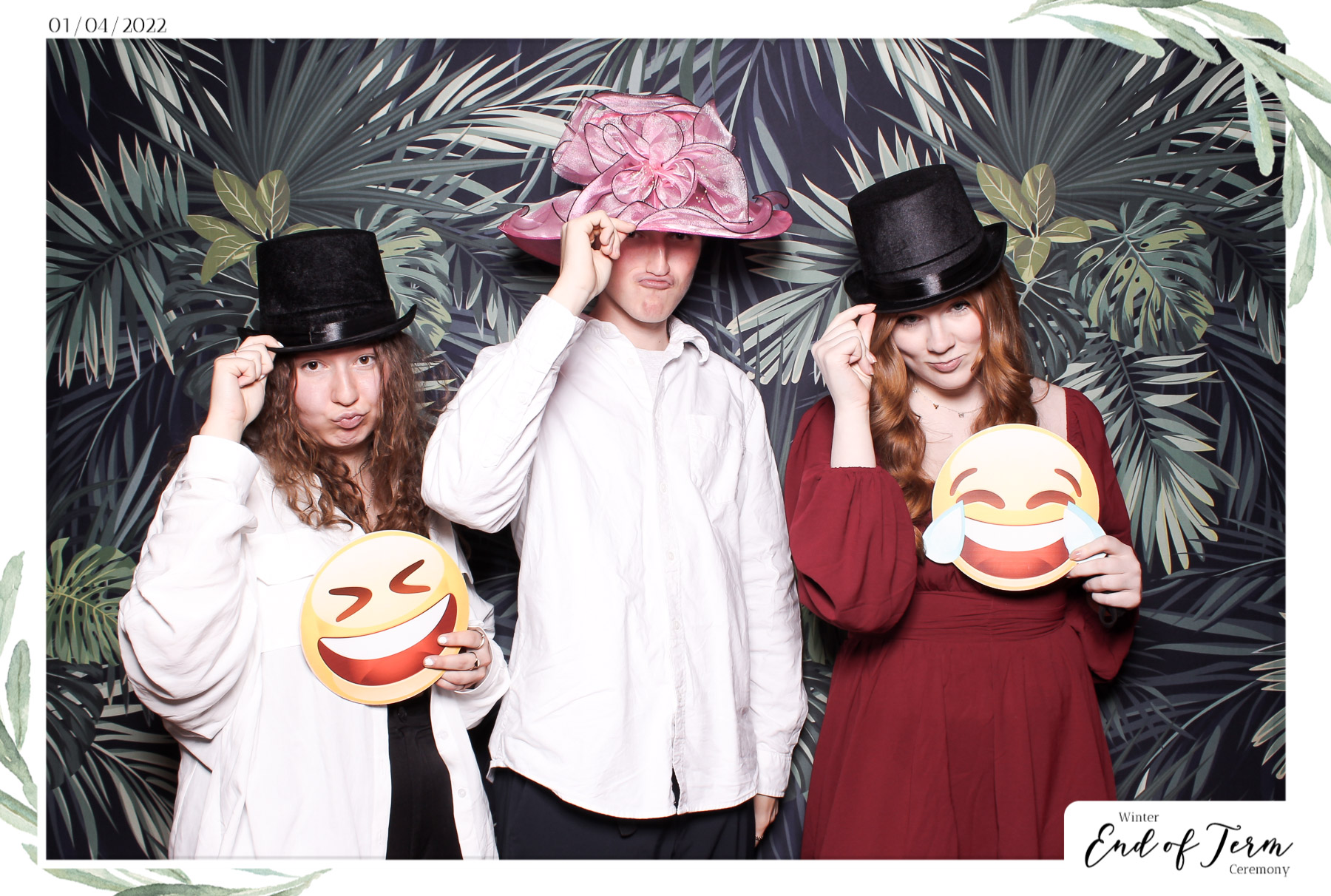 Winter End of Term Ceremony - Classic Open Booth | View more photos from the event at gallery.freshbooths.com/u/FreshBooths/Winter-End-of-Term-Ceremony-Classic-Open-Booth-0