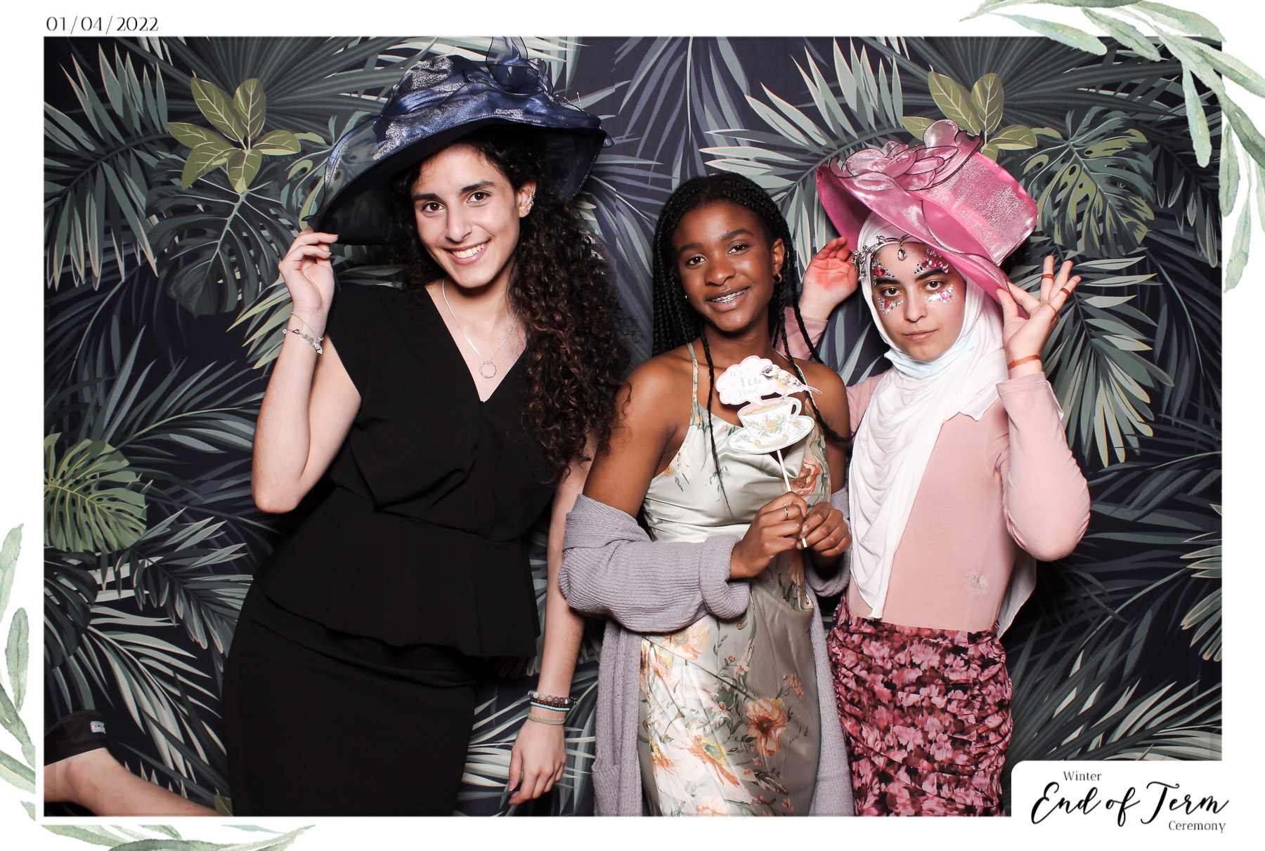 Winter End of Term Ceremony - Classic Open Booth | View more photos from the event at gallery.freshbooths.com/u/FreshBooths/Winter-End-of-Term-Ceremony-Classic-Open-Booth-0