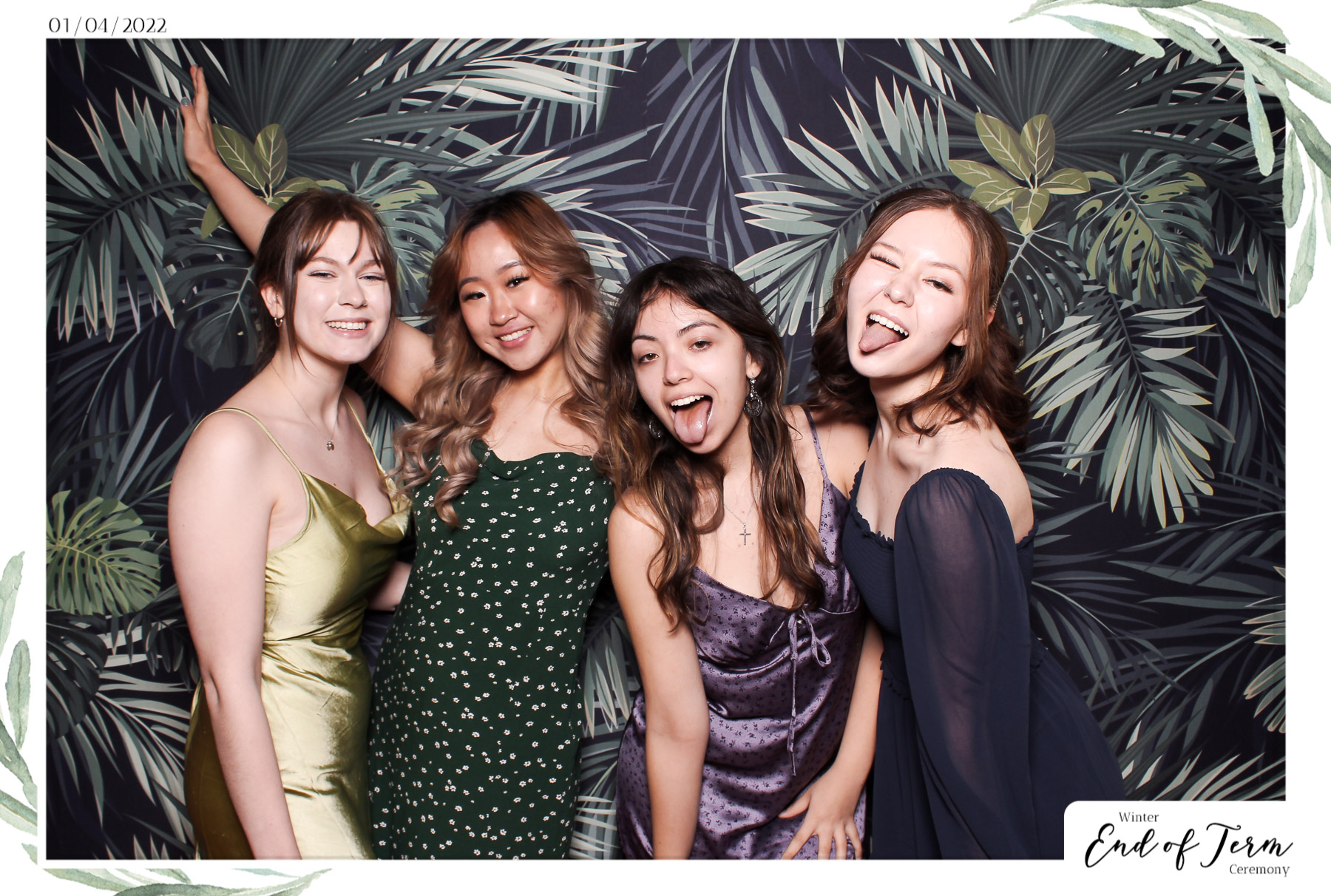 Winter End of Term Ceremony - Classic Open Booth | View more photos from the event at gallery.freshbooths.com/u/FreshBooths/Winter-End-of-Term-Ceremony-Classic-Open-Booth-0