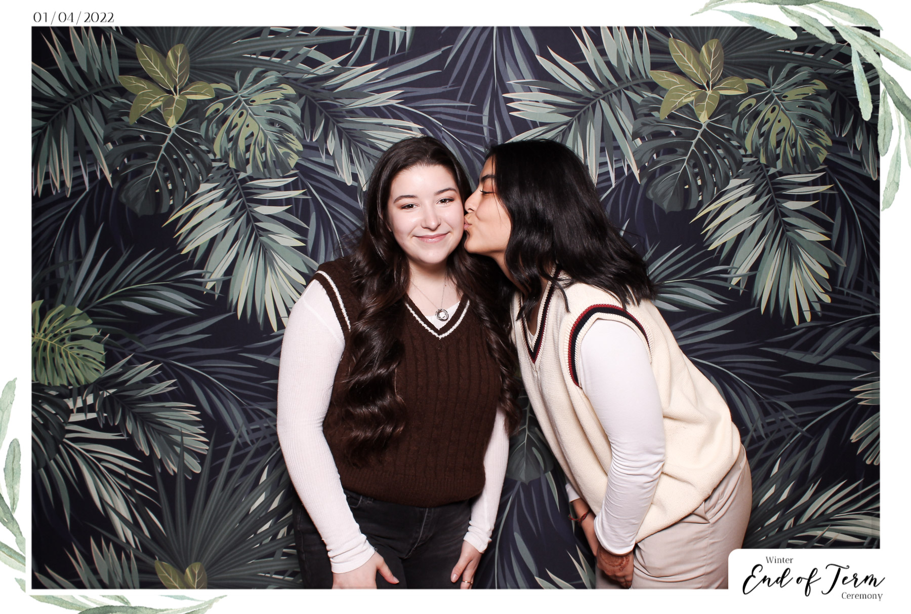 Winter End of Term Ceremony - Classic Open Booth | View more photos from the event at gallery.freshbooths.com/u/FreshBooths/Winter-End-of-Term-Ceremony-Classic-Open-Booth-0