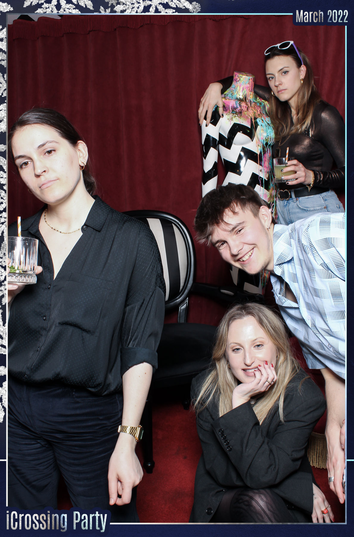 iCrossing Party - Mrs Riot | View more photos from the event at gallery.freshbooths.com/u/FreshBooths/iCrossing-Party-Mrs-Riot