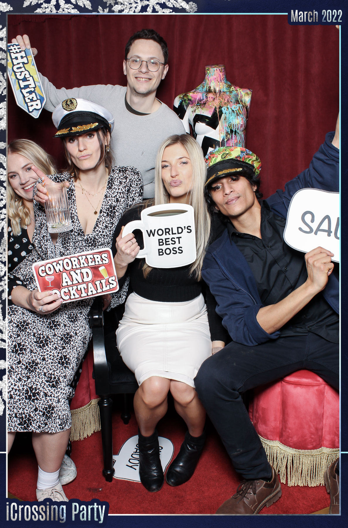 iCrossing Party - Mrs Riot | View more photos from the event at gallery.freshbooths.com/u/FreshBooths/iCrossing-Party-Mrs-Riot