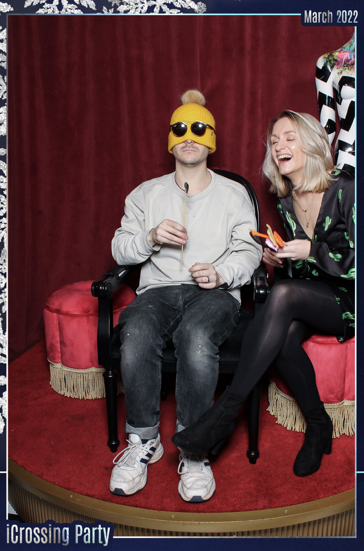 iCrossing Party - Mrs Riot | View more photos from the event at gallery.freshbooths.com/u/FreshBooths/iCrossing-Party-Mrs-Riot