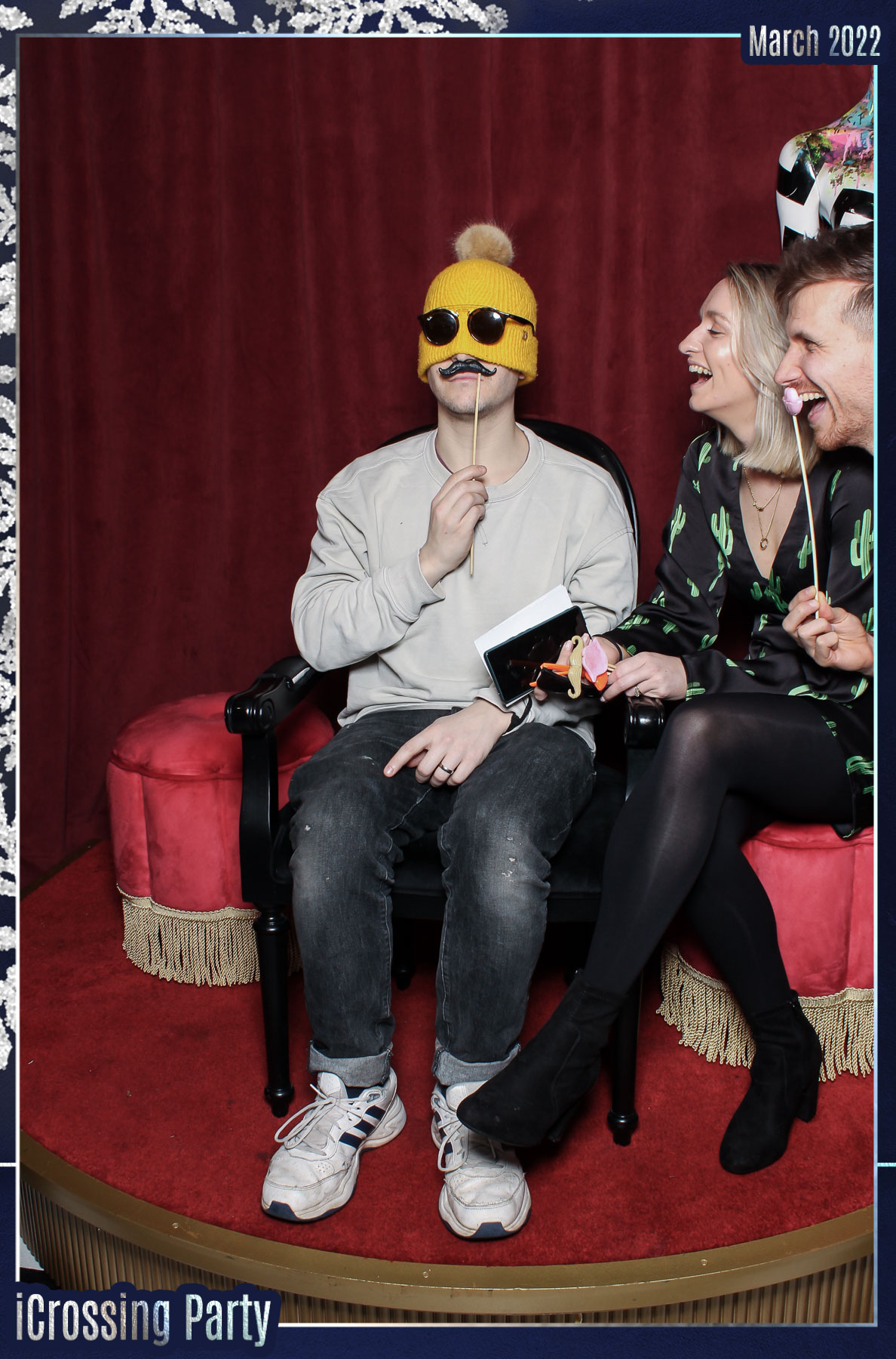 iCrossing Party - Mrs Riot | View more photos from the event at gallery.freshbooths.com/u/FreshBooths/iCrossing-Party-Mrs-Riot