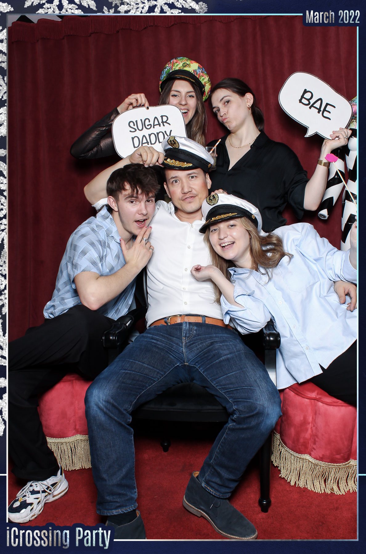 iCrossing Party - Mrs Riot | View more photos from the event at gallery.freshbooths.com/u/FreshBooths/iCrossing-Party-Mrs-Riot