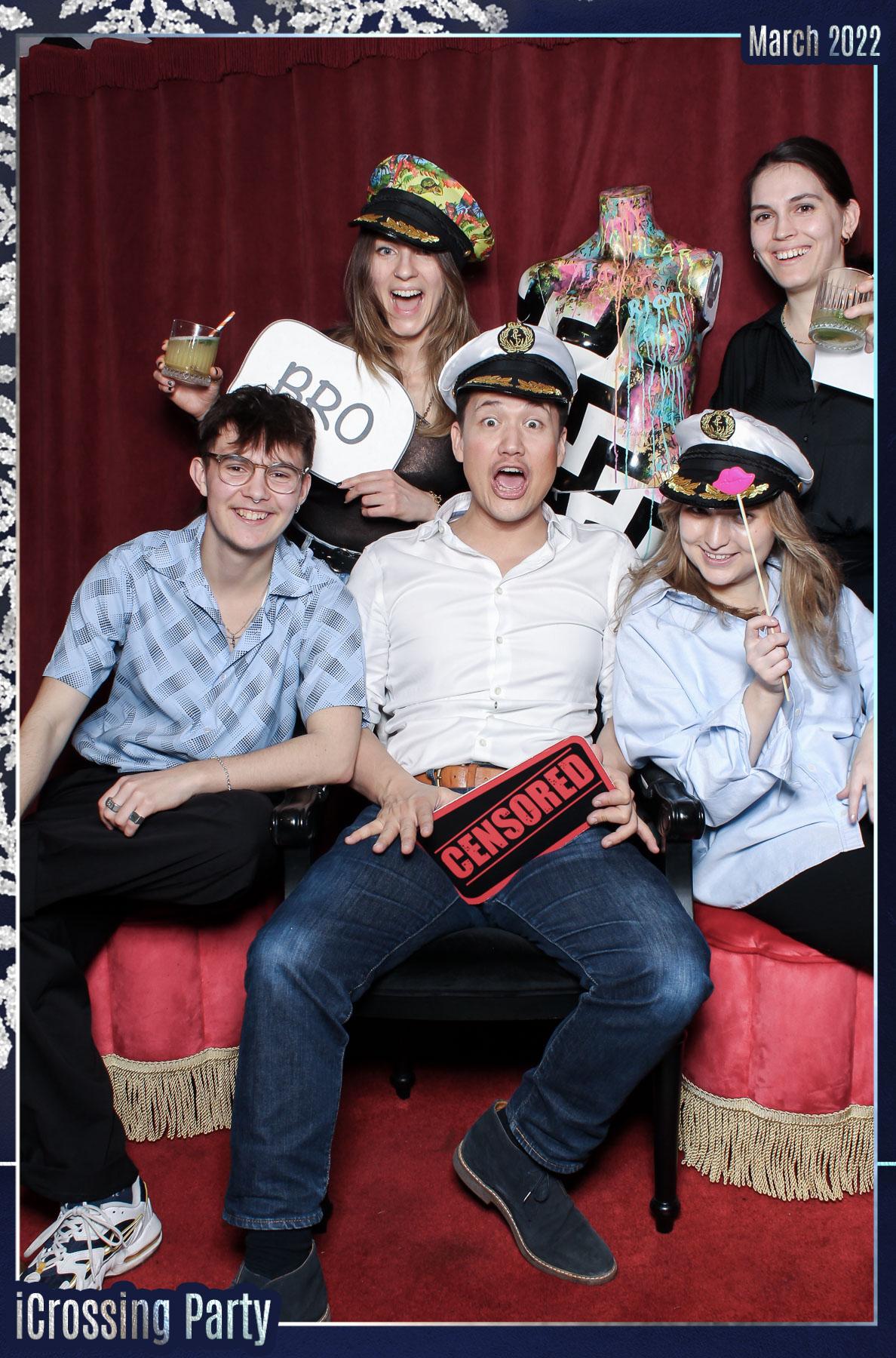 iCrossing Party - Mrs Riot | View more photos from the event at gallery.freshbooths.com/u/FreshBooths/iCrossing-Party-Mrs-Riot