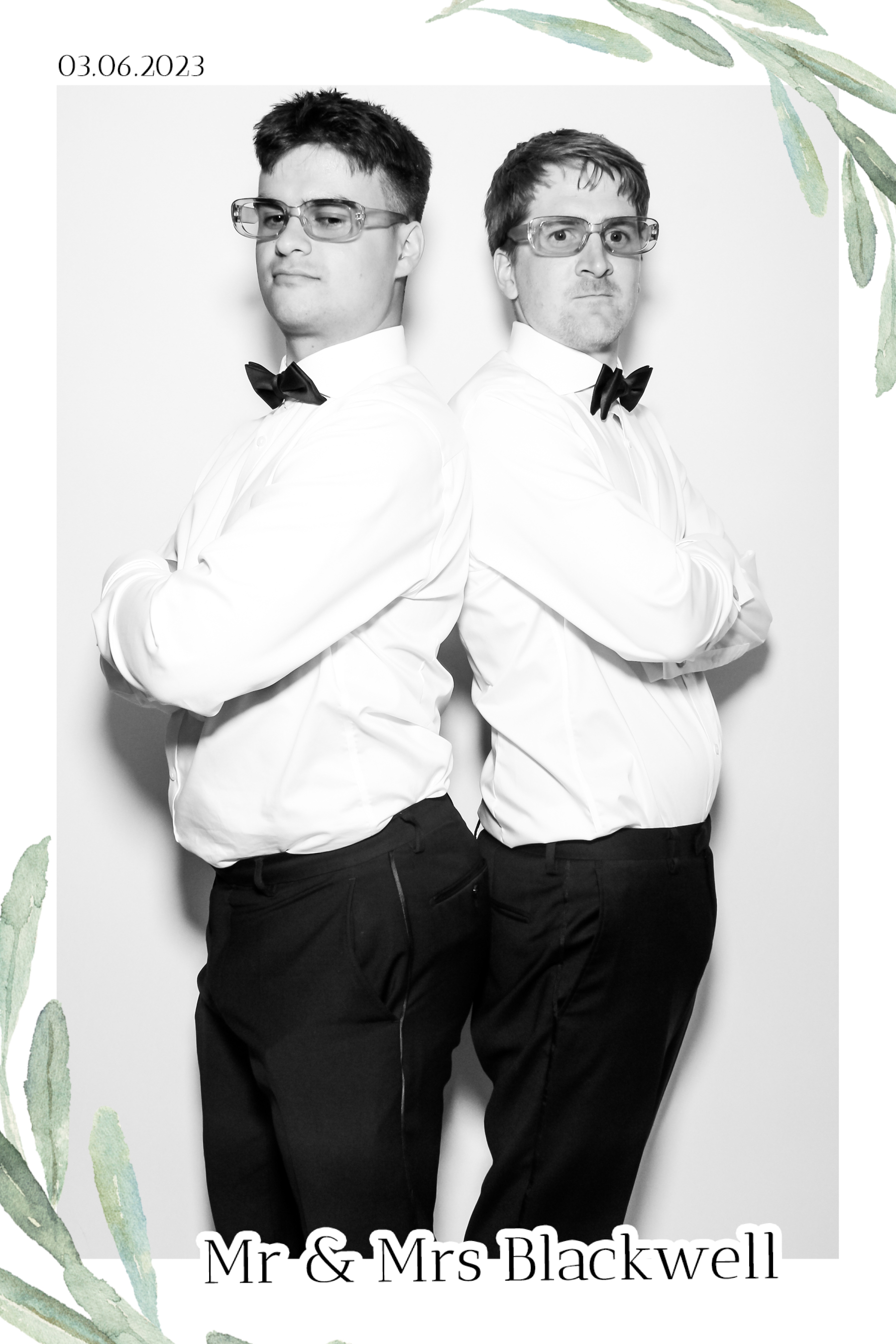 Blackwell Wedding - B&W Beauty Mirror | View more photos from the event at gallery.freshbooths.com/u/FreshBooths/Blackwell-Wedding-BW-Beauty-Mirror