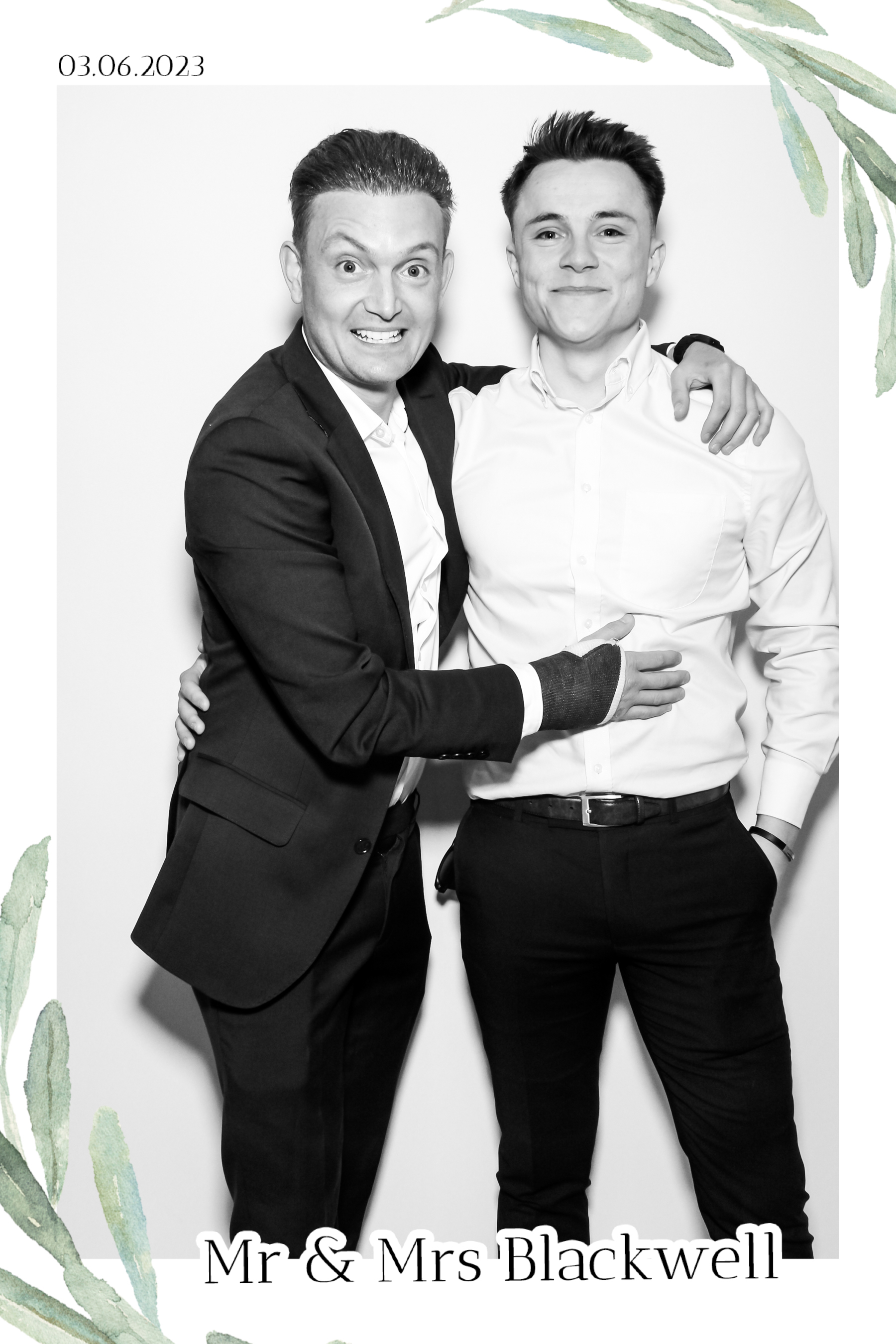 Blackwell Wedding - B&W Beauty Mirror | View more photos from the event at gallery.freshbooths.com/u/FreshBooths/Blackwell-Wedding-BW-Beauty-Mirror