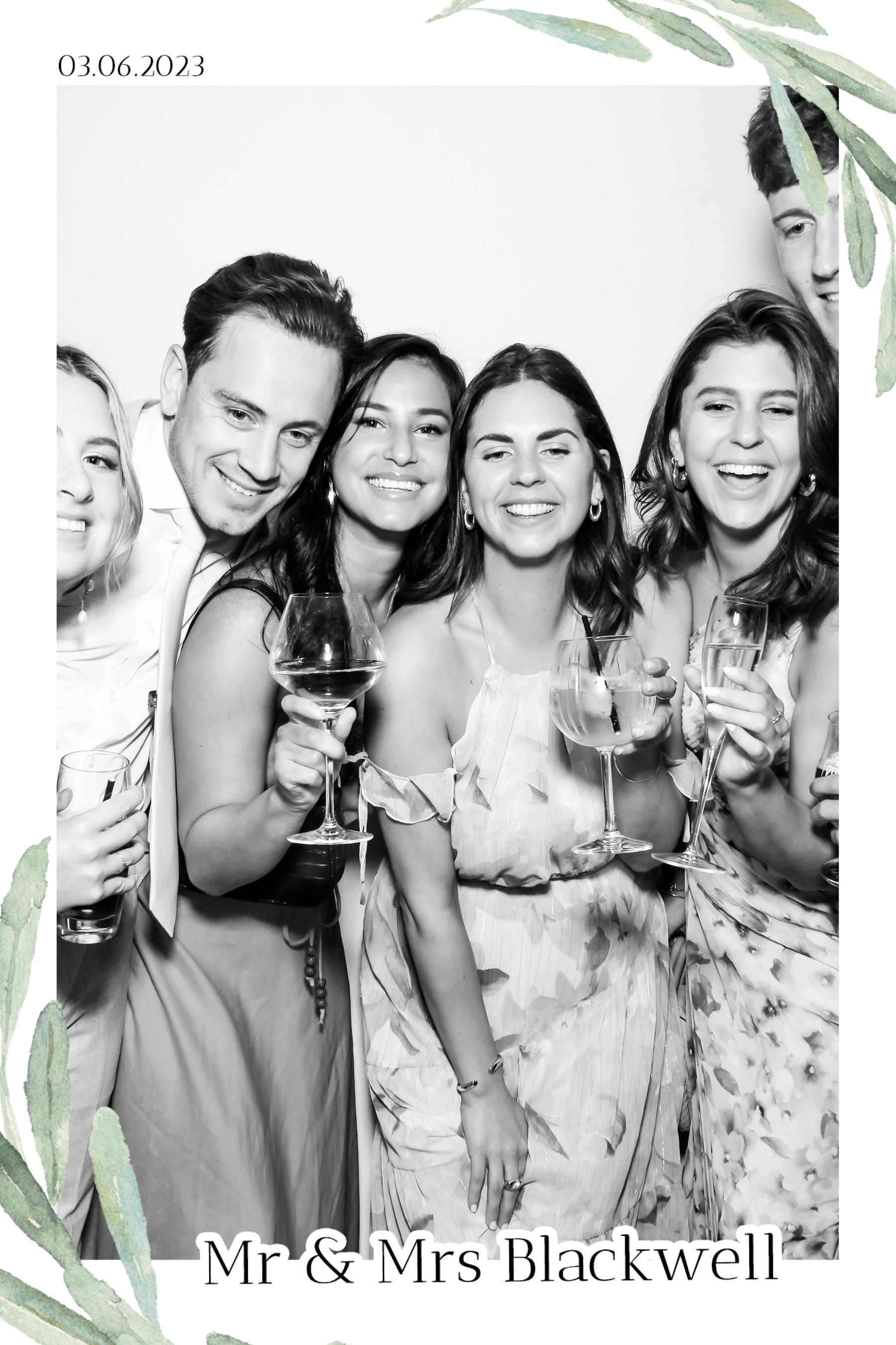 Blackwell Wedding - B&W Beauty Mirror | View more photos from the event at gallery.freshbooths.com/u/FreshBooths/Blackwell-Wedding-BW-Beauty-Mirror