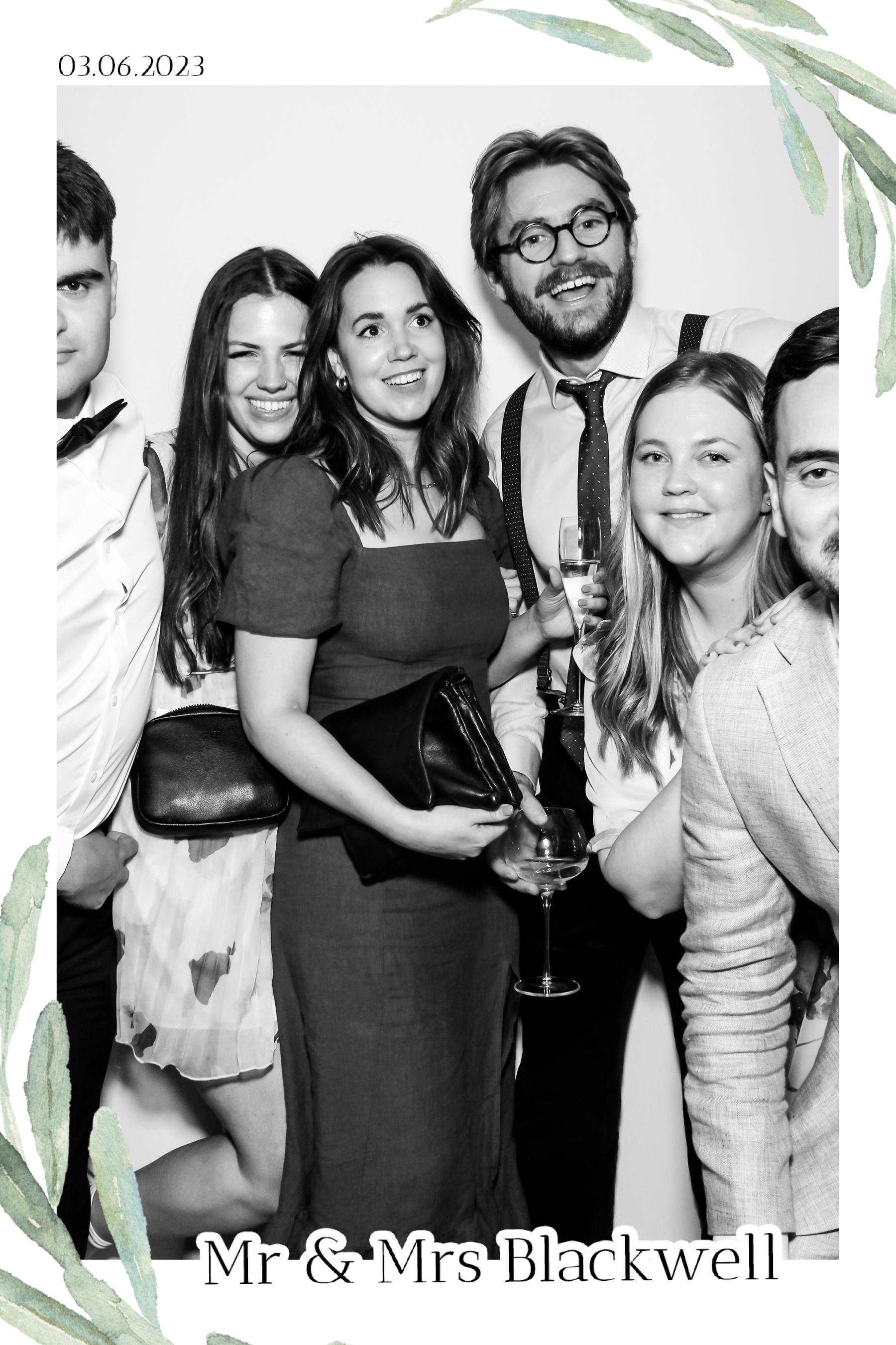 Blackwell Wedding - B&W Beauty Mirror | View more photos from the event at gallery.freshbooths.com/u/FreshBooths/Blackwell-Wedding-BW-Beauty-Mirror