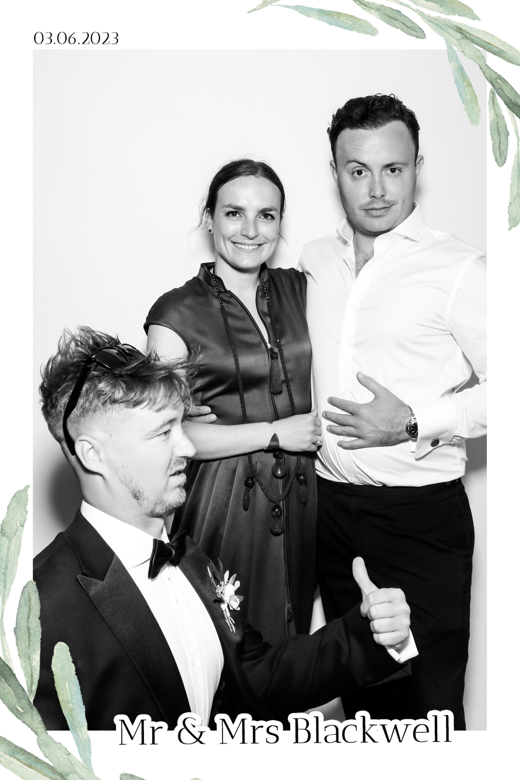 Blackwell Wedding - B&W Beauty Mirror | View more photos from the event at gallery.freshbooths.com/u/FreshBooths/Blackwell-Wedding-BW-Beauty-Mirror