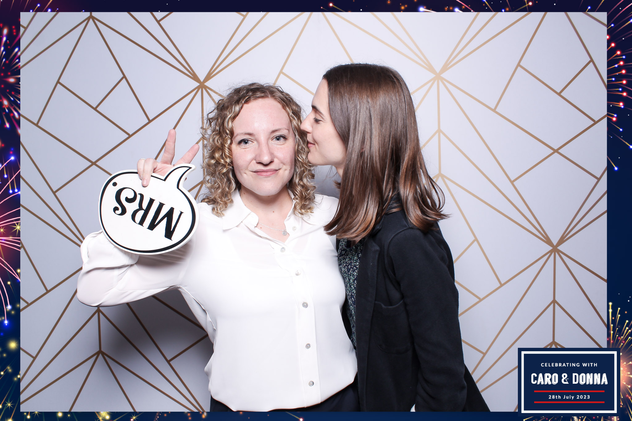 Caro & Donna - Classic Open Booth | View more photos from the event at gallery.freshbooths.com/u/FreshBooths/Caro-Donna-Classic-Open-Booth