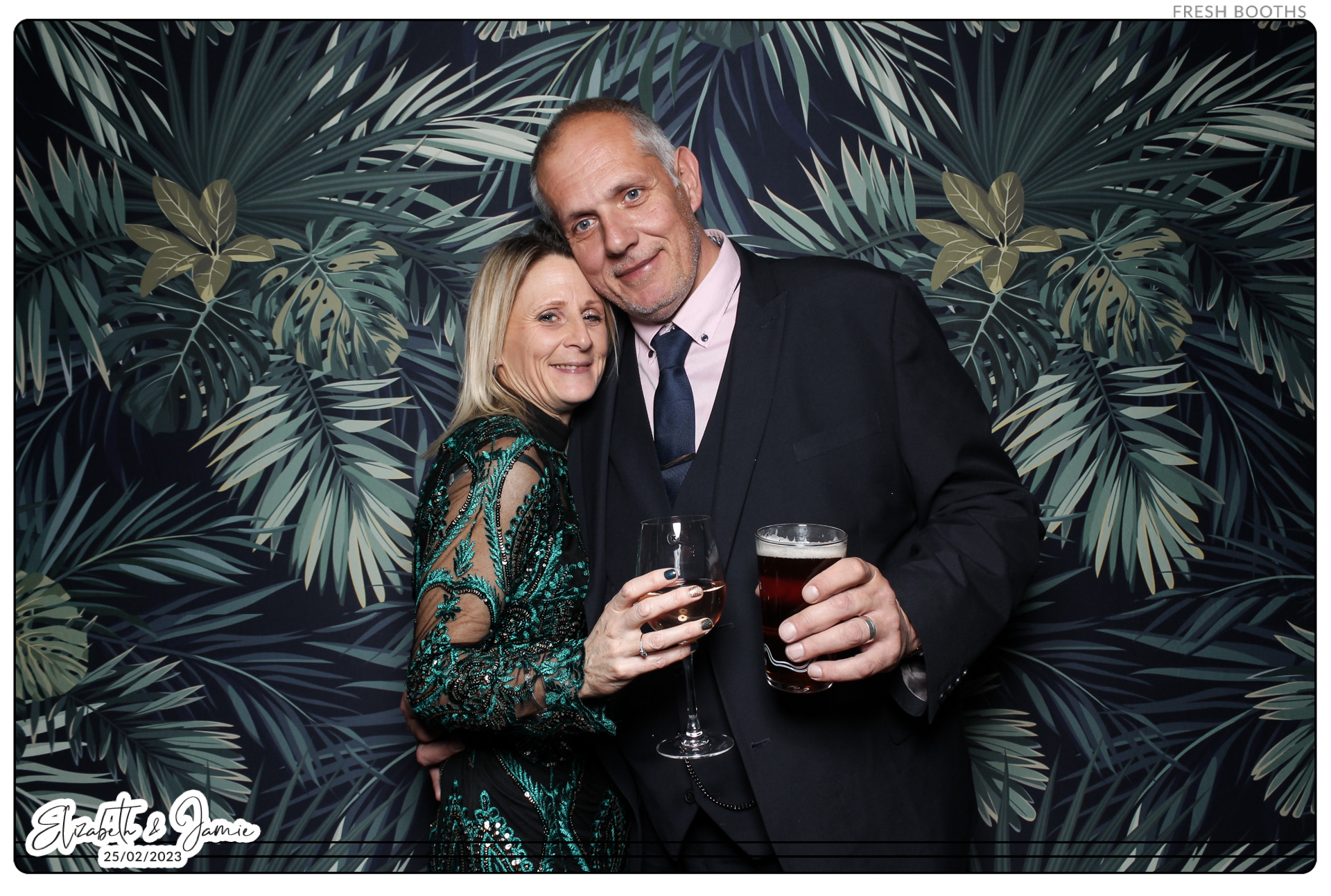 Elizabeth & Jamie - Classic Open Booth | View more photos from the event at gallery.freshbooths.com/u/FreshBooths/Elizabeth-Jamie-Classic-Open-Booth