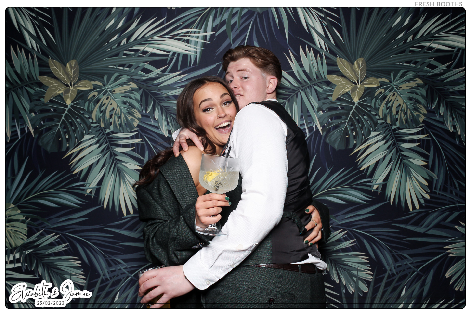 Elizabeth & Jamie - Classic Open Booth | View more photos from the event at gallery.freshbooths.com/u/FreshBooths/Elizabeth-Jamie-Classic-Open-Booth